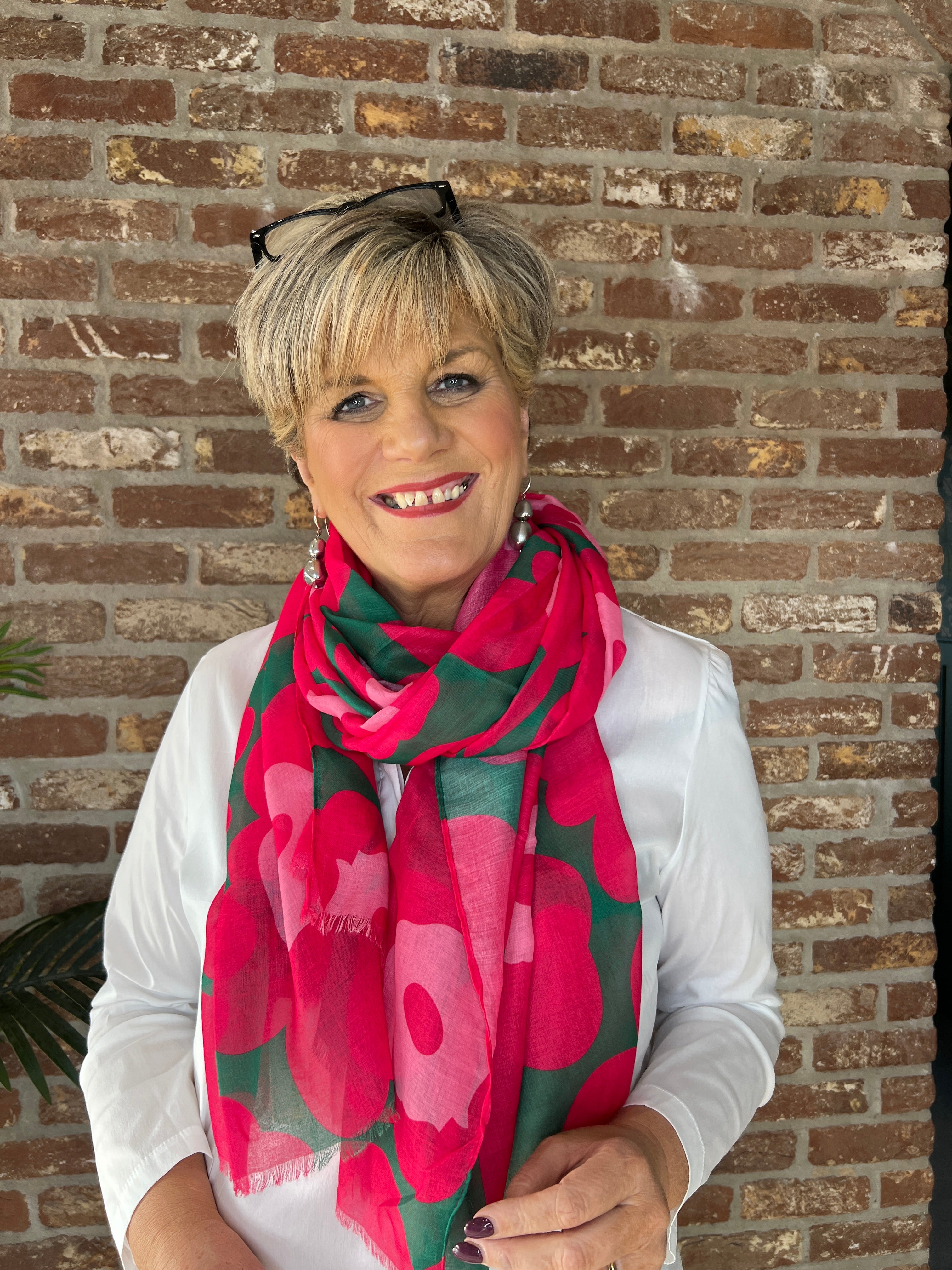 Pipa Patterned Scarf In Pink & Green