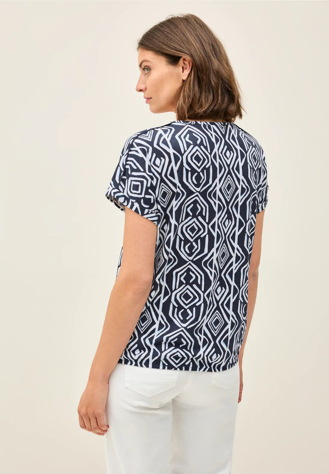 Cecil Giraffe Print Top In Universal Blue