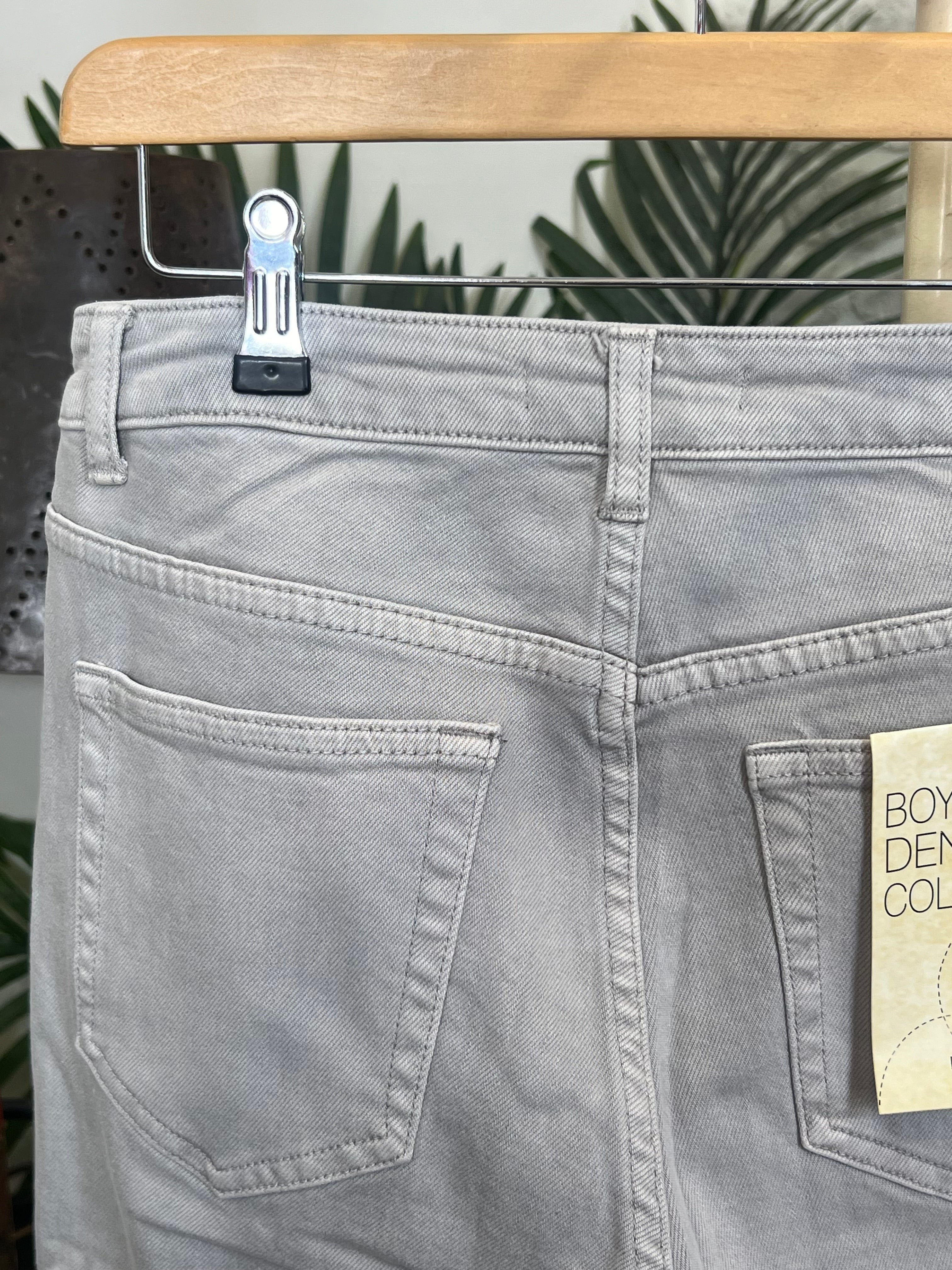 Toxik Highwaited Boyfriend Jeans In Stone/Beige
