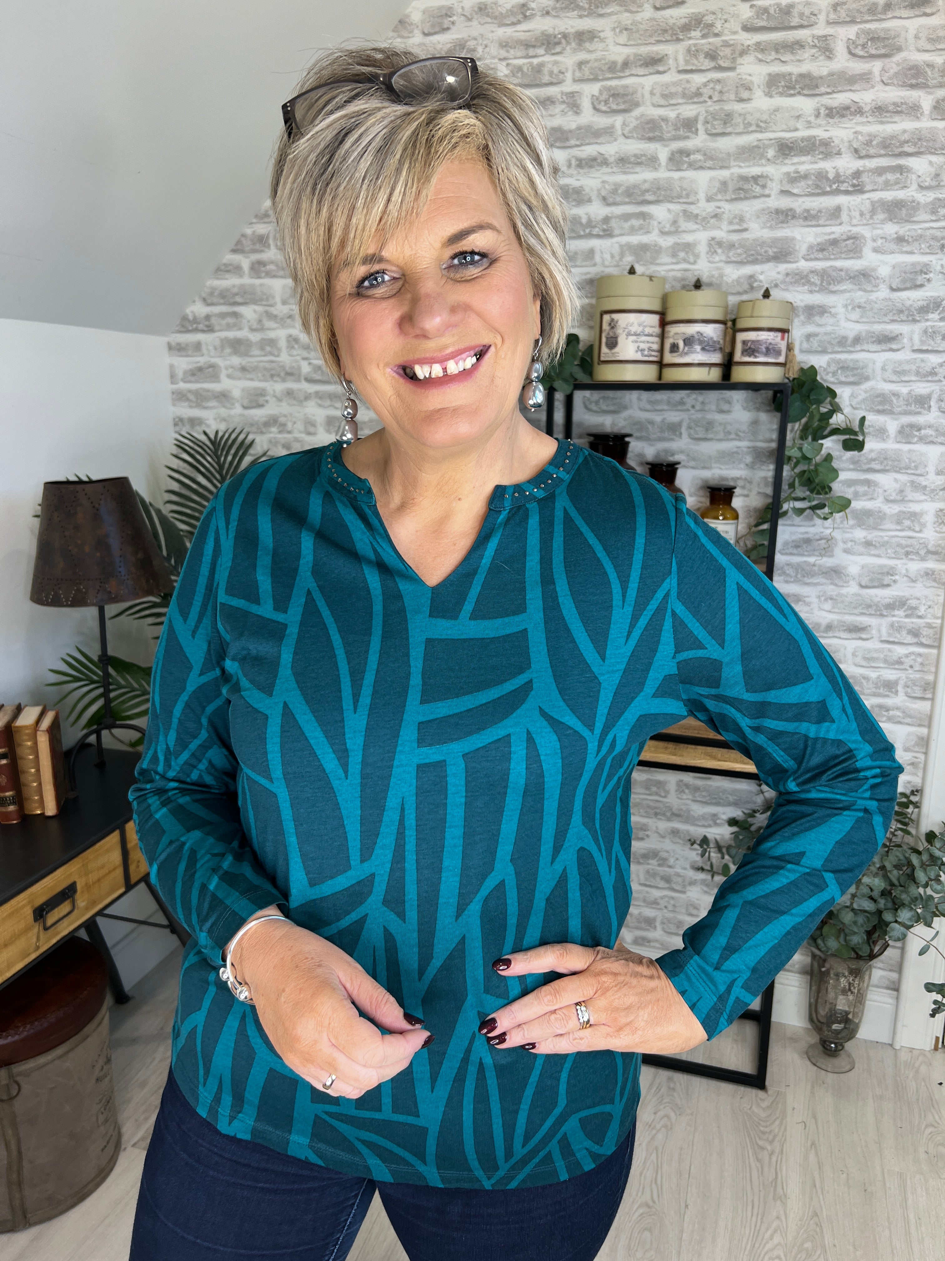 Cecil Hotfix printed Top In Petrol Green