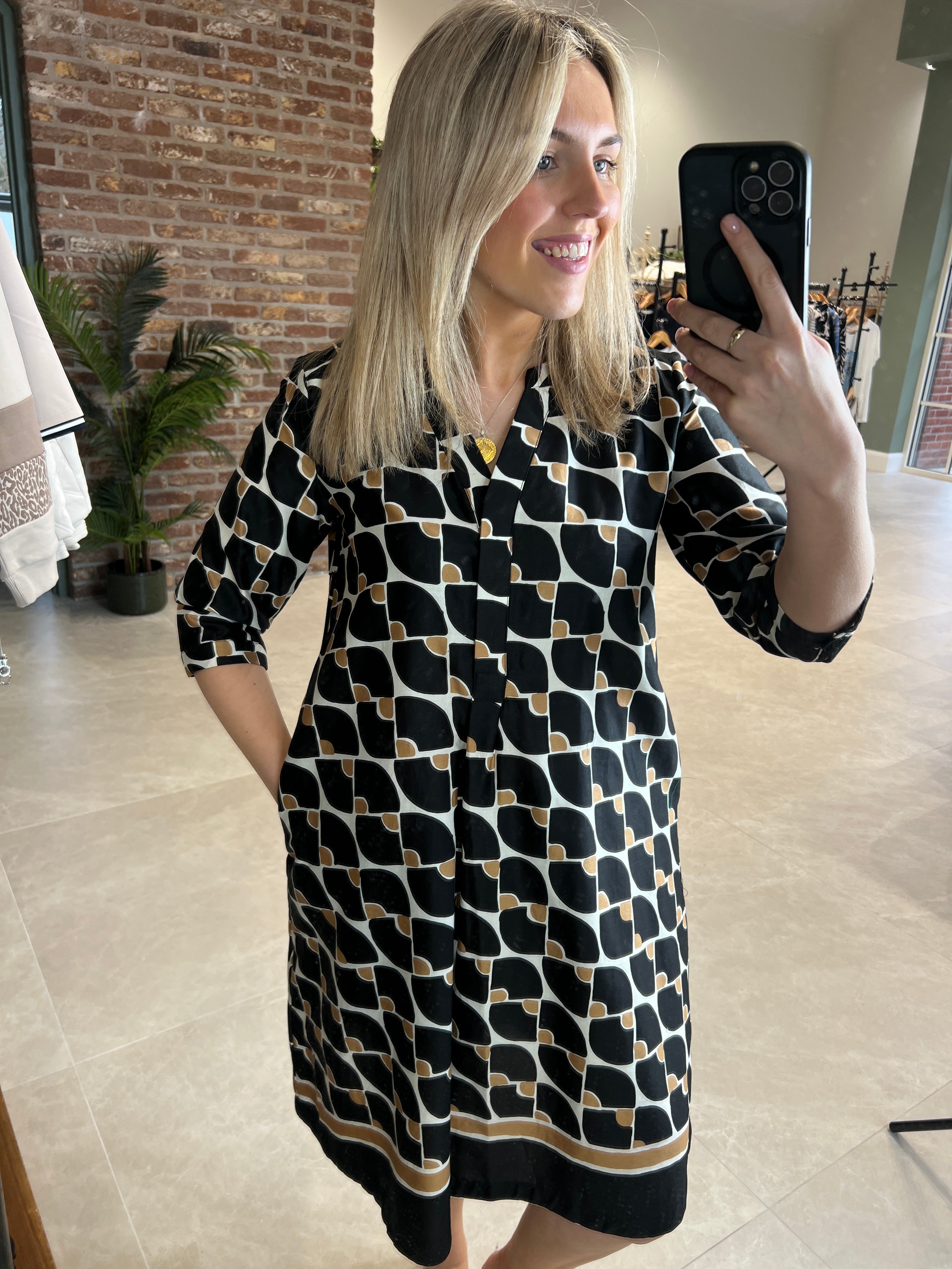 Milano Italy V-Neck Dress In black & tan