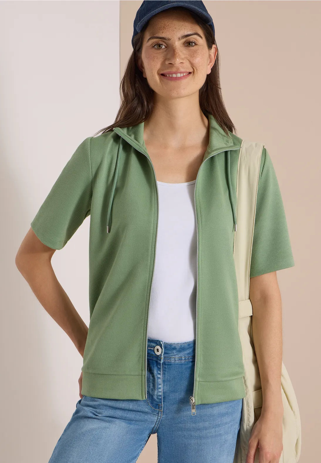 Cecil Zipped Jacket In Deep Matcha Green