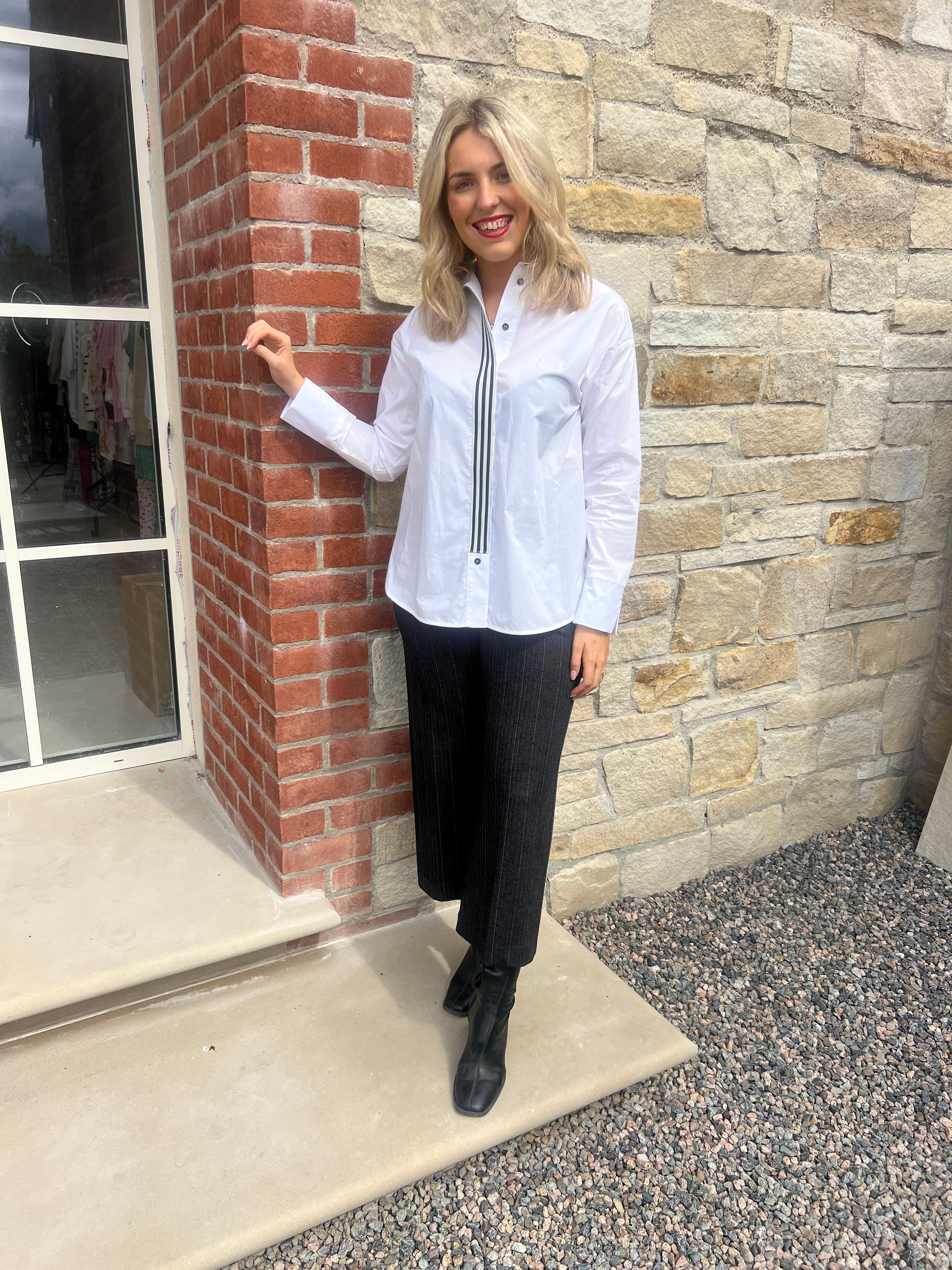 Peruzzi Centre Stripe Shirt In White