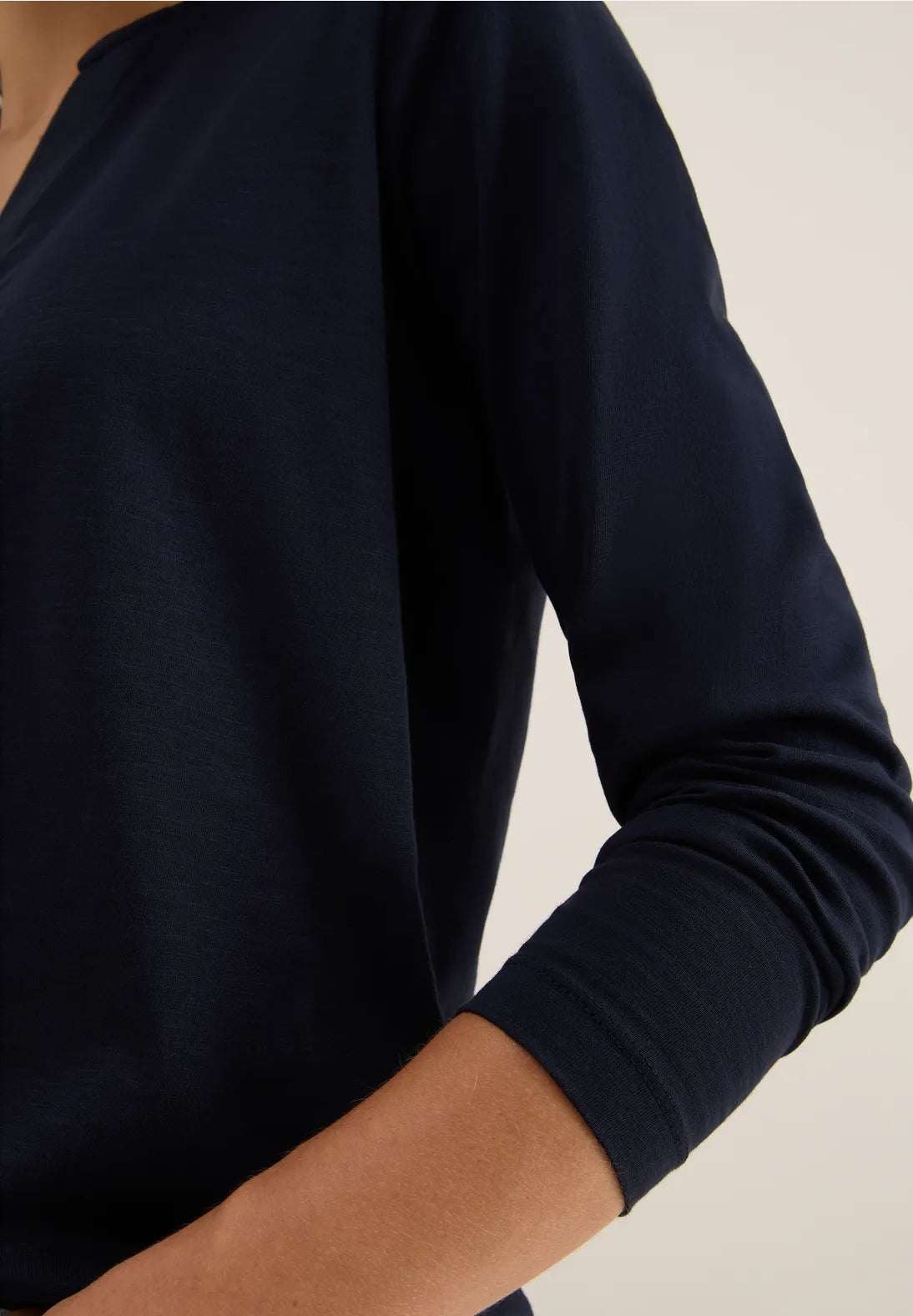 Cecil Split Neck Top In Navy