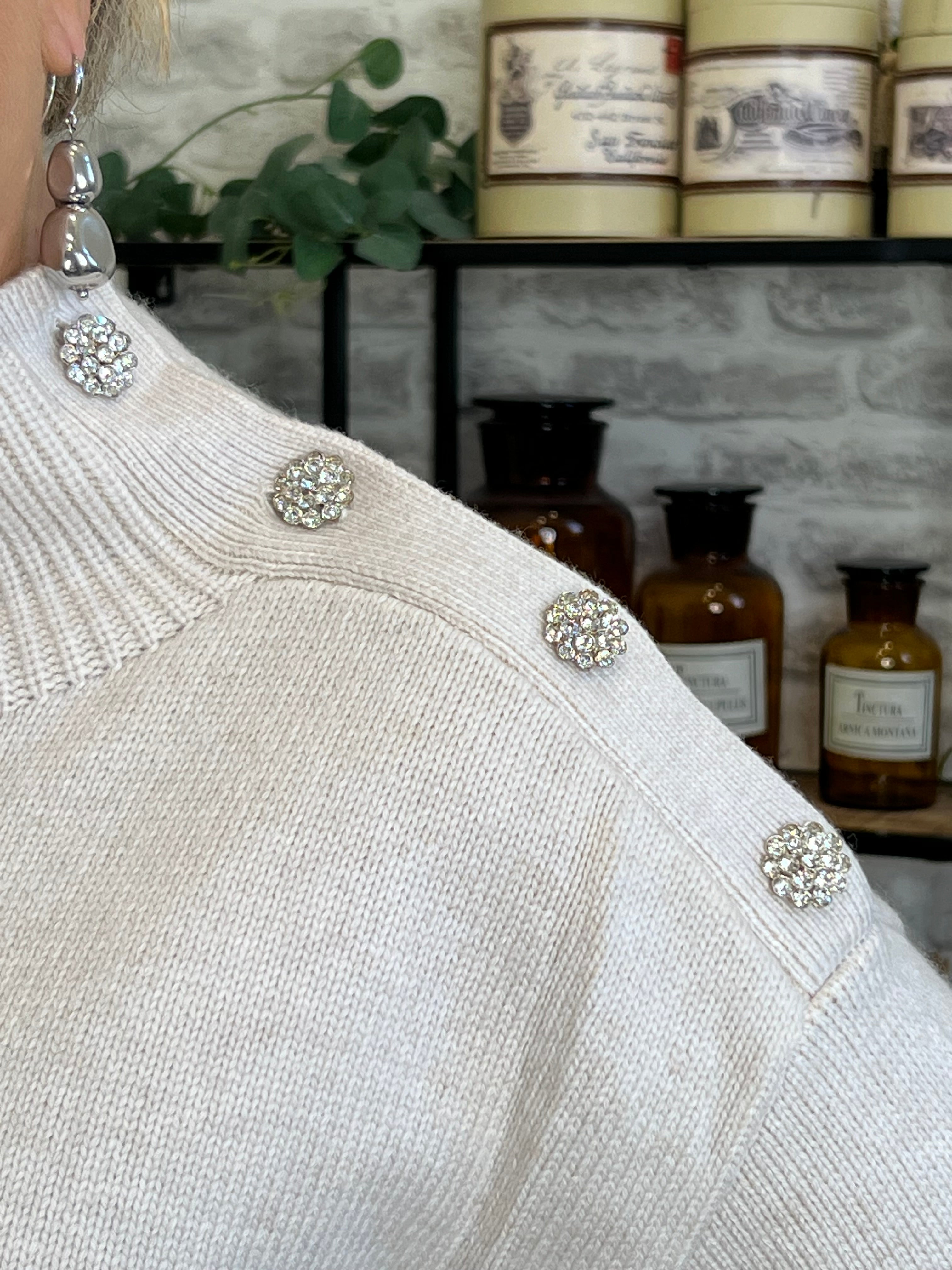 Oui Jumper With Decorative Buttons In Off White