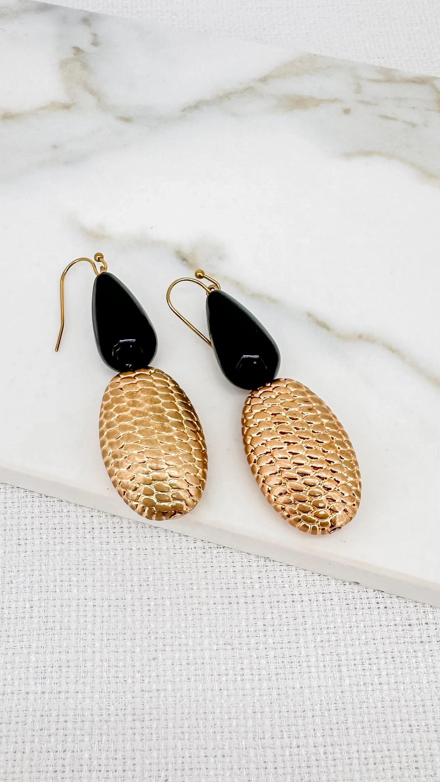 Envy Dropper Earrings In Gold & Black