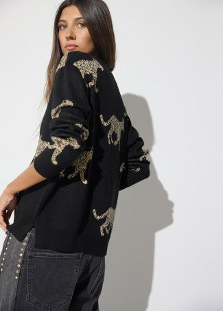 Jacquard leopard pullover in black & brown
