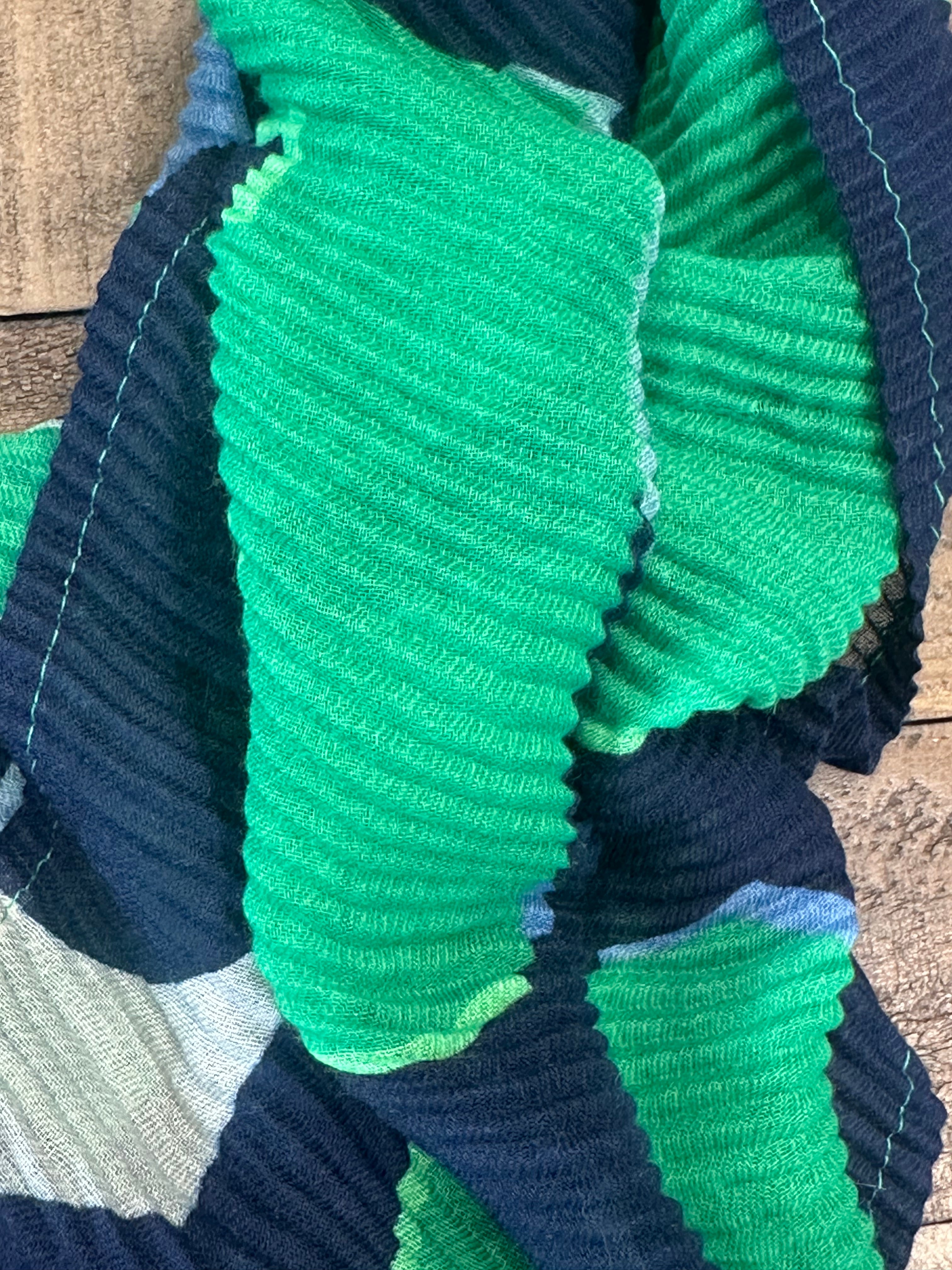 Cecil Printed Plissee Scarf In Deep Blue