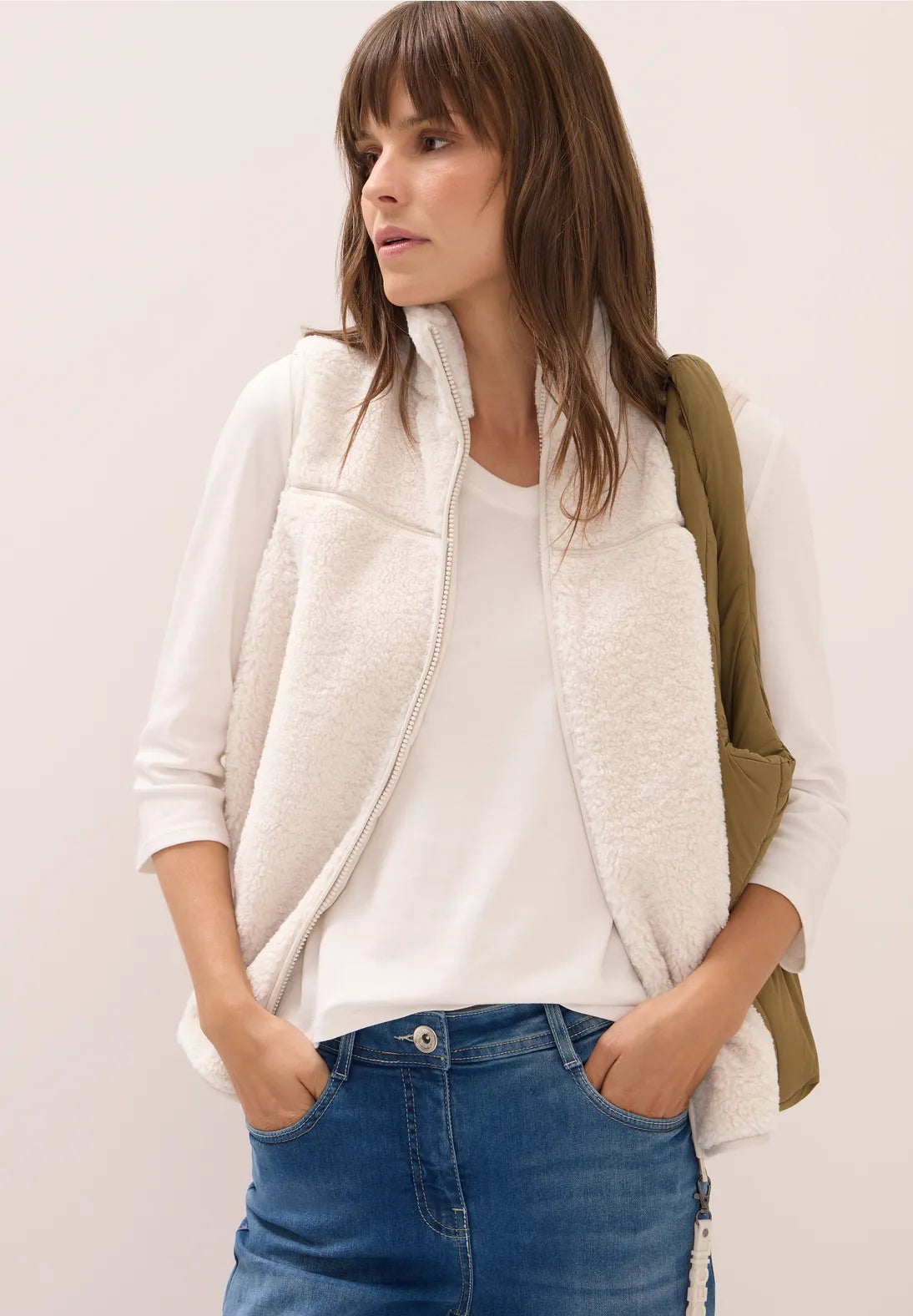 Cecil Teddy Waistcoat In Teddy Vanilla