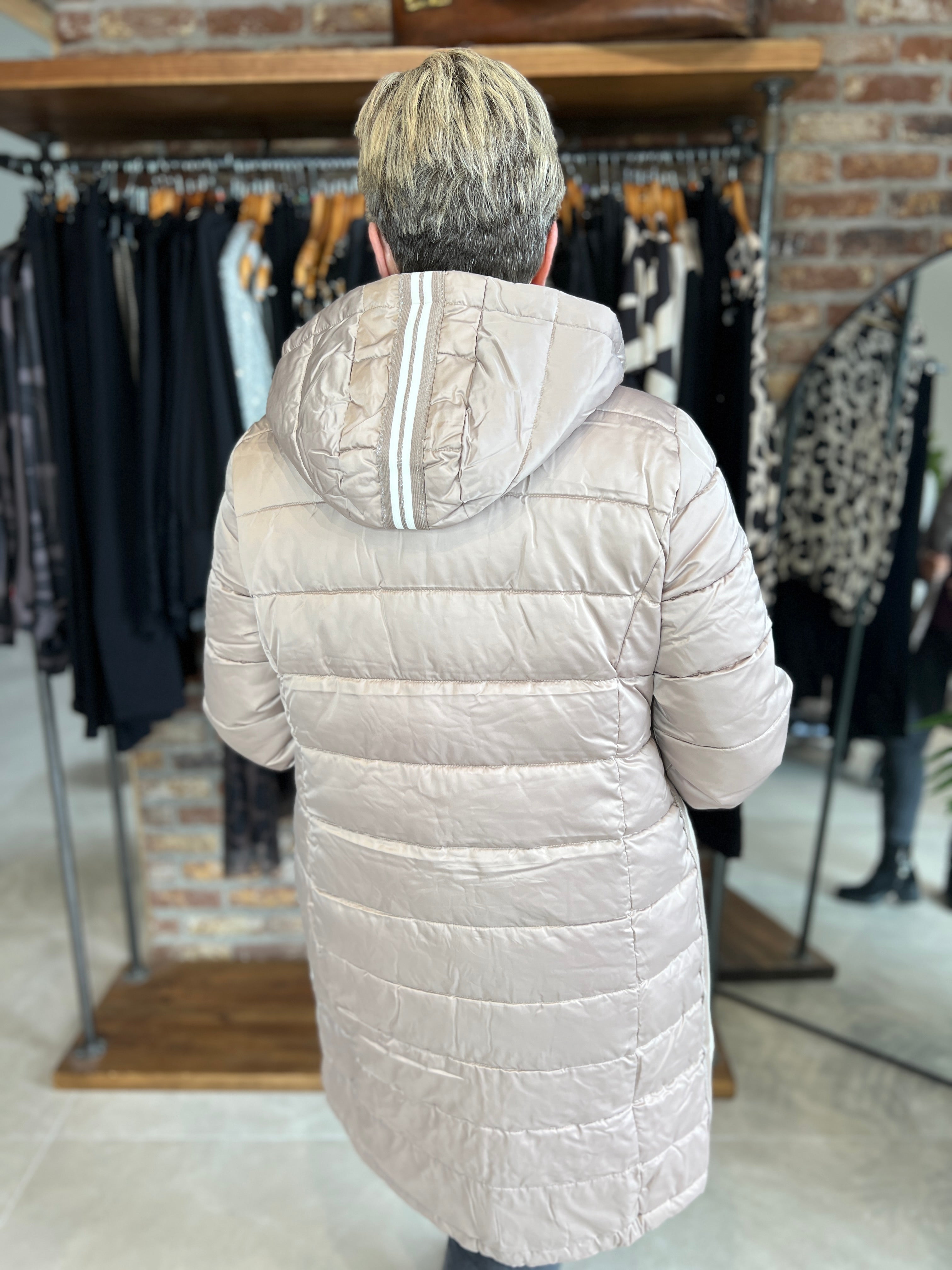 Monari Quilted Coat With Stripes In Truffle