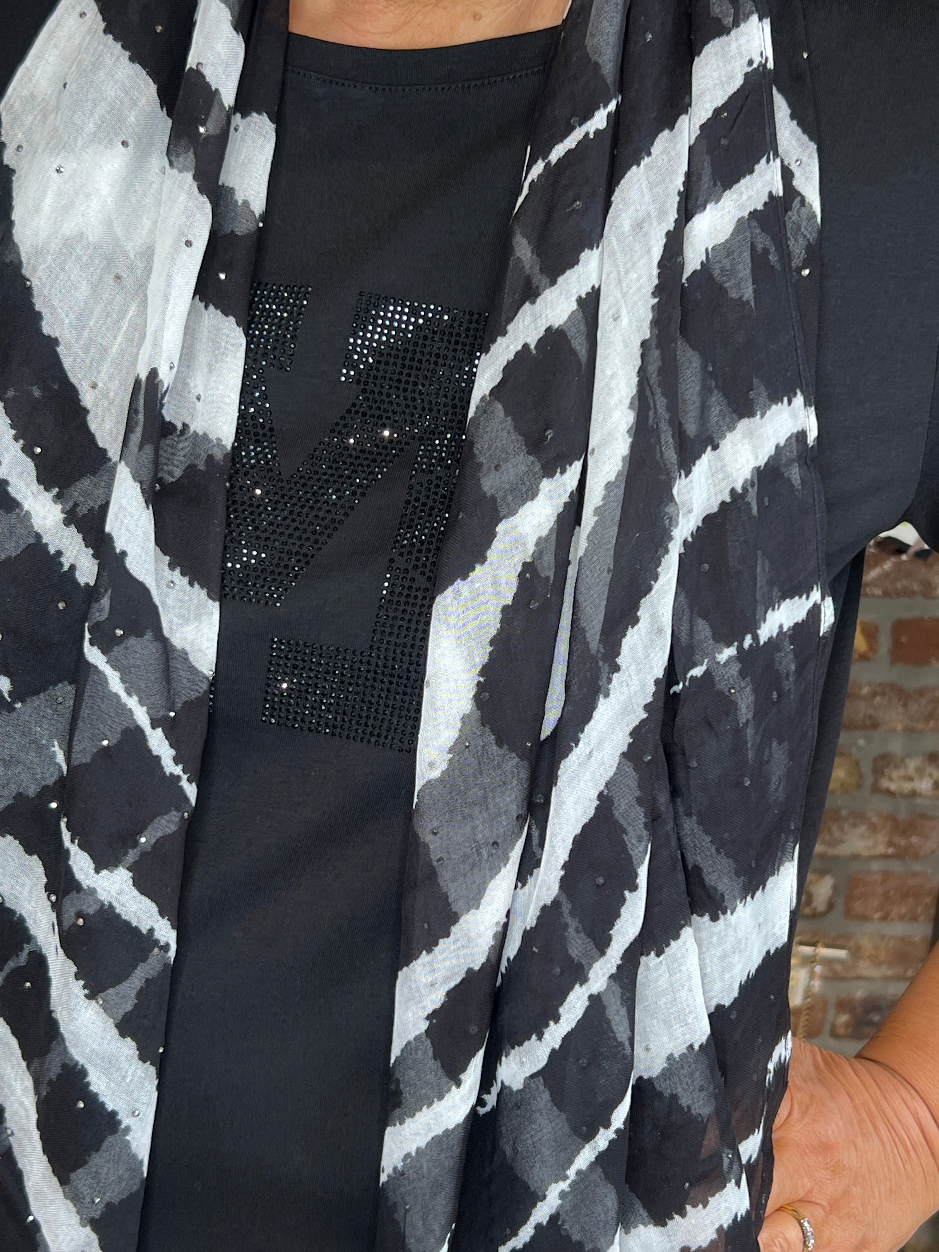 Monari Scarf With Print In Black Multi