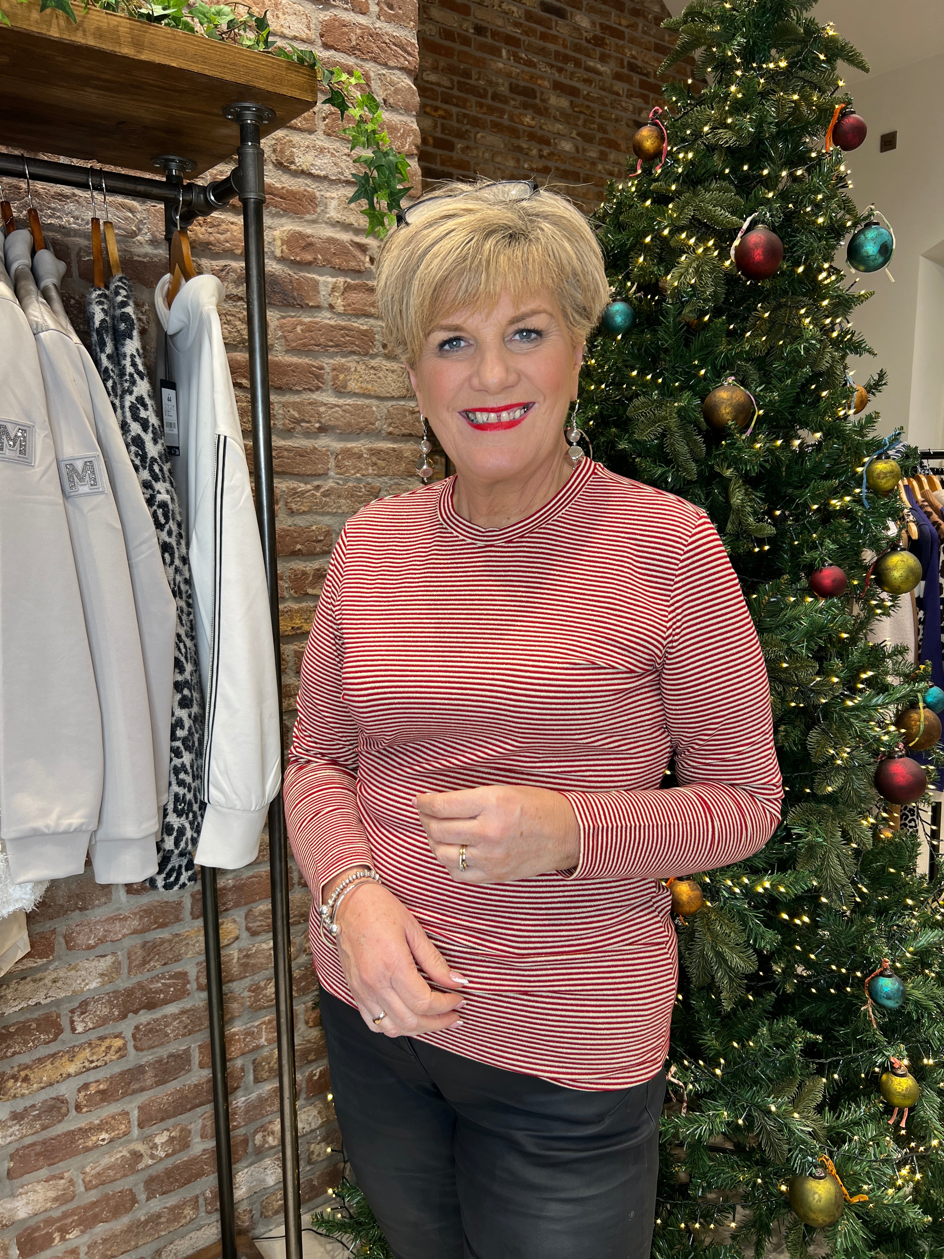 Culture Striped Top In Red & White