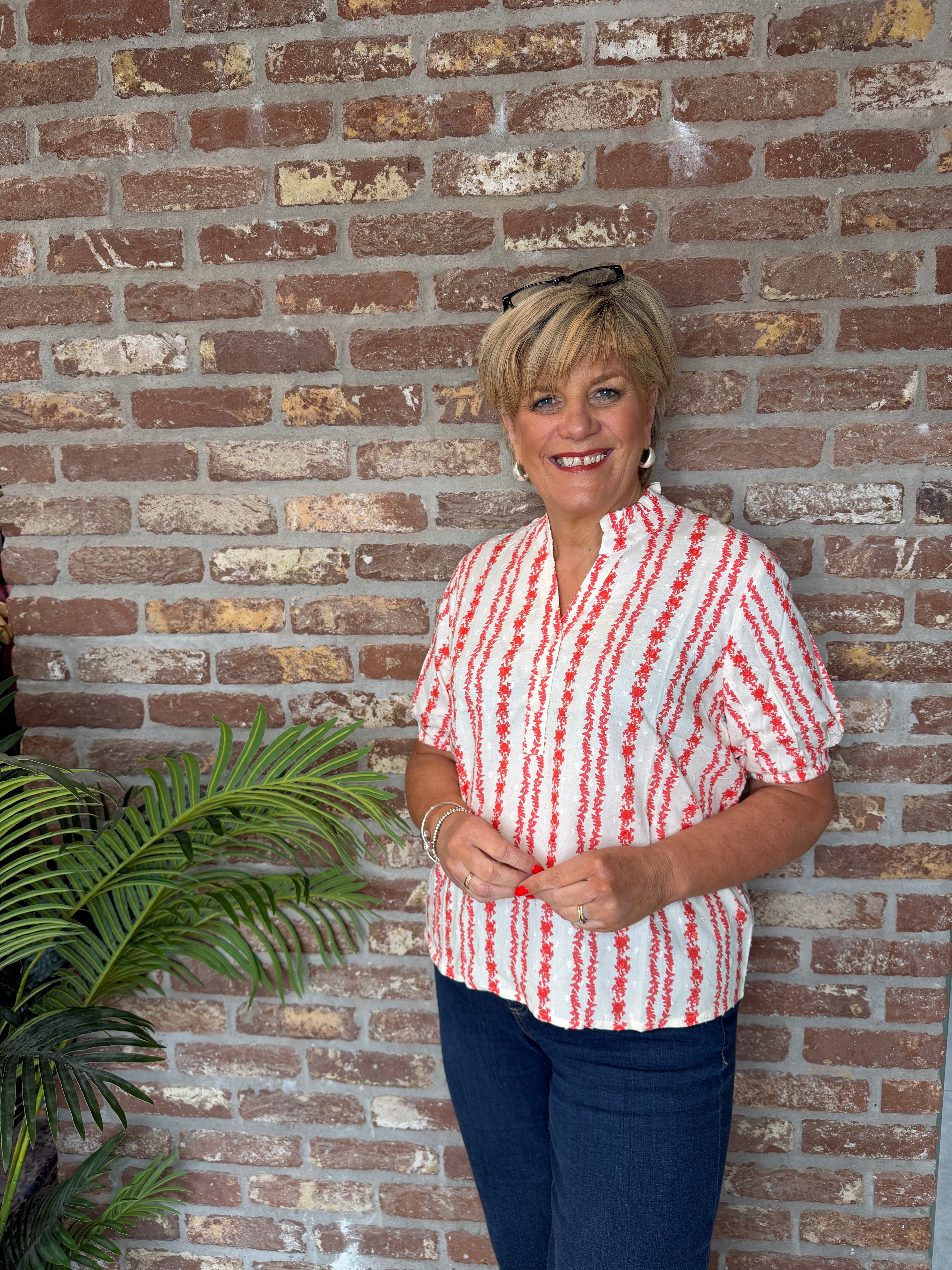 Culture Blouse In White & Coral