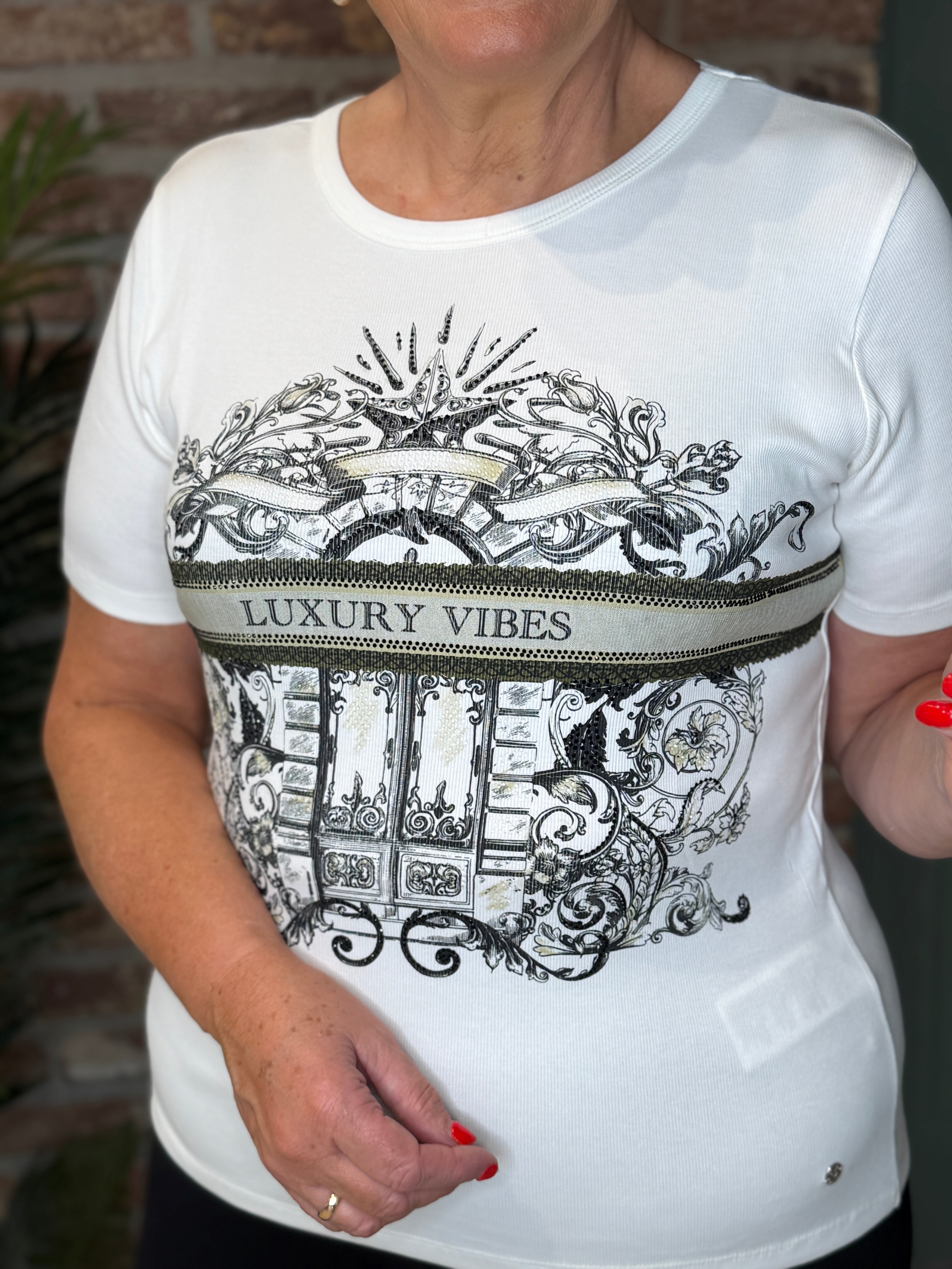 Printed t-shirt in white & green