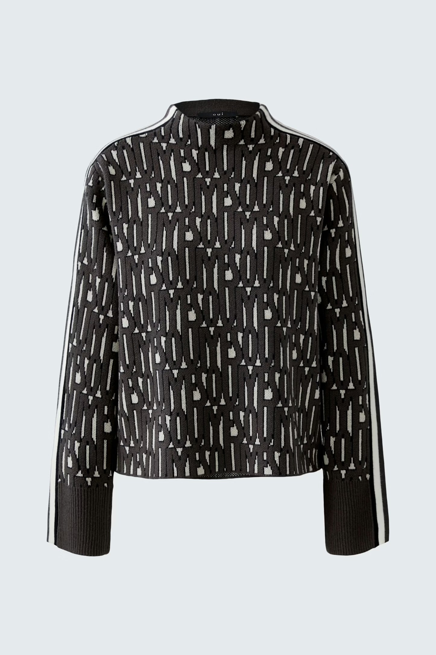 Oui Letter Print Pullover In Off white & black