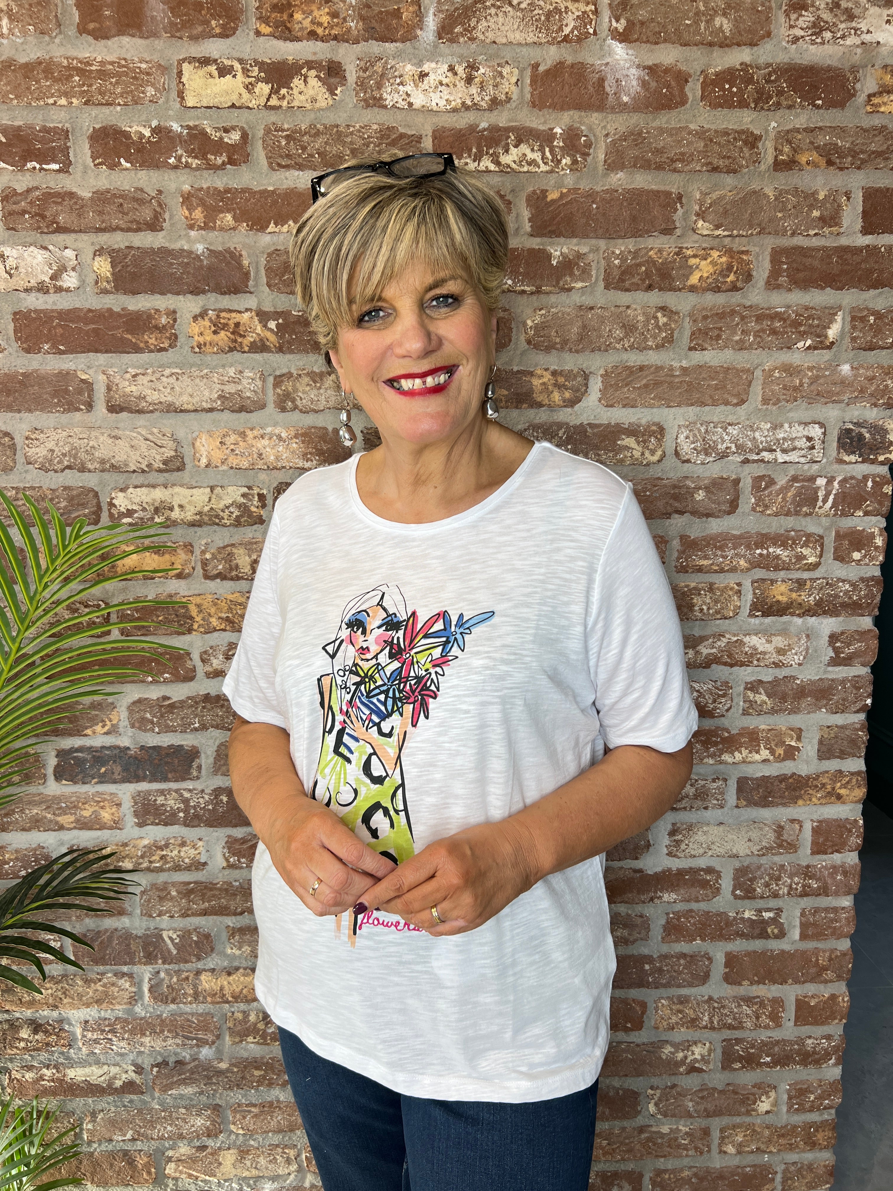 Milano Italy Lady Print T-shirt In Off White