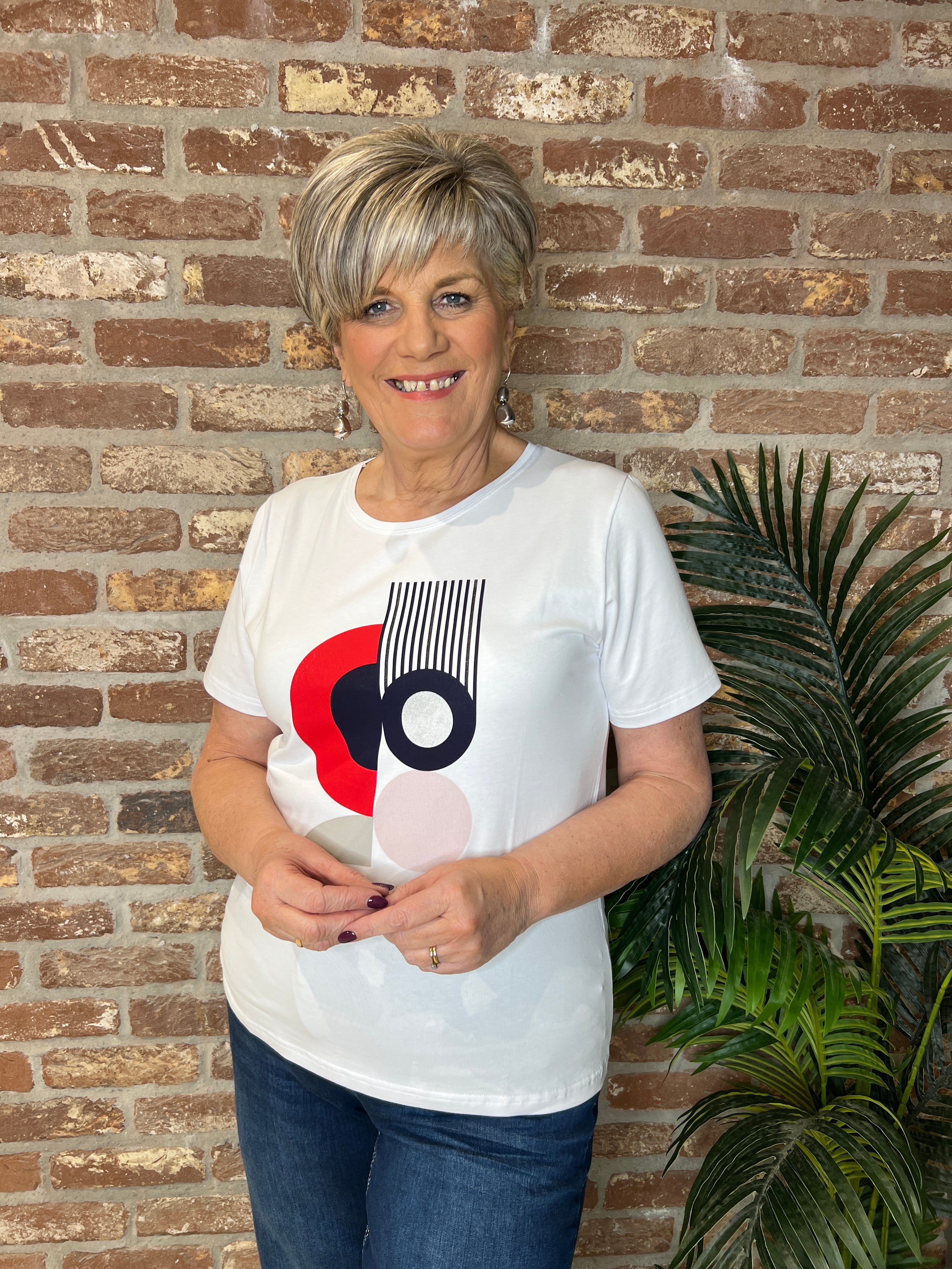 Peruzzi Circle Print T-shirt in white & Red