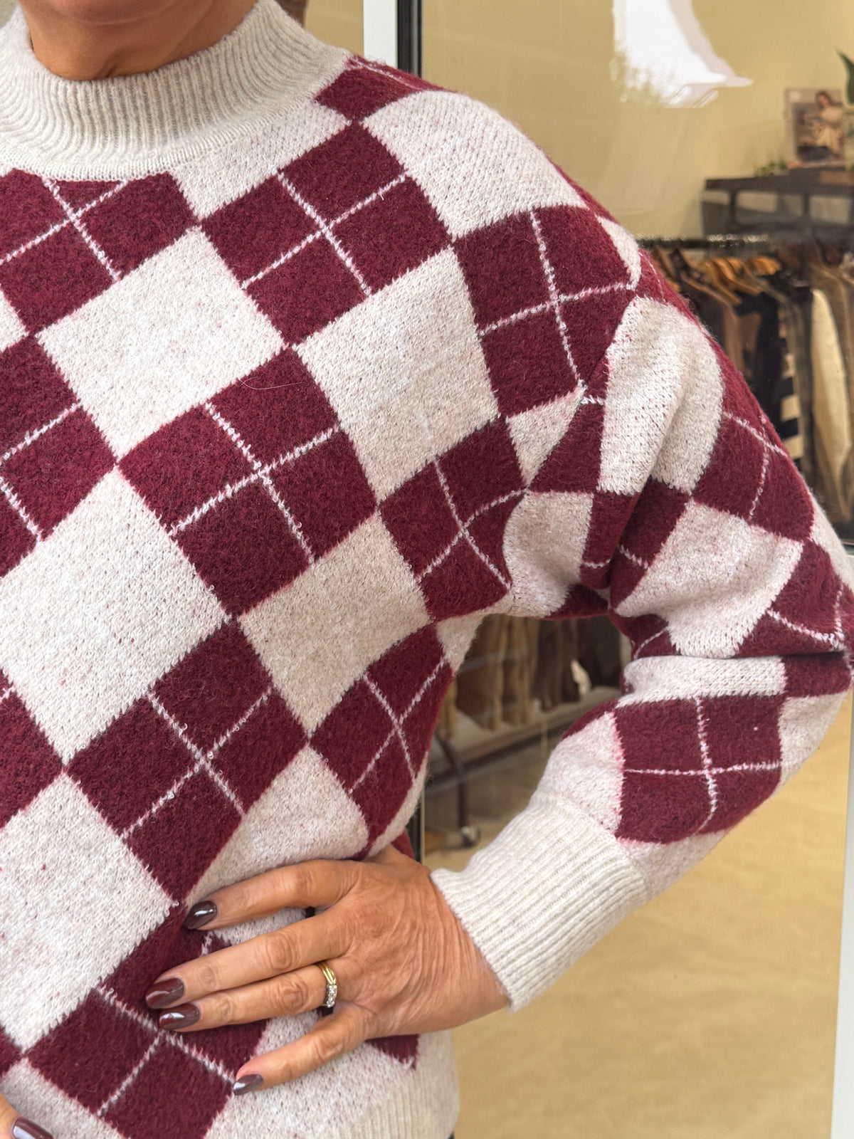 Argyle knit in oatmeal & red