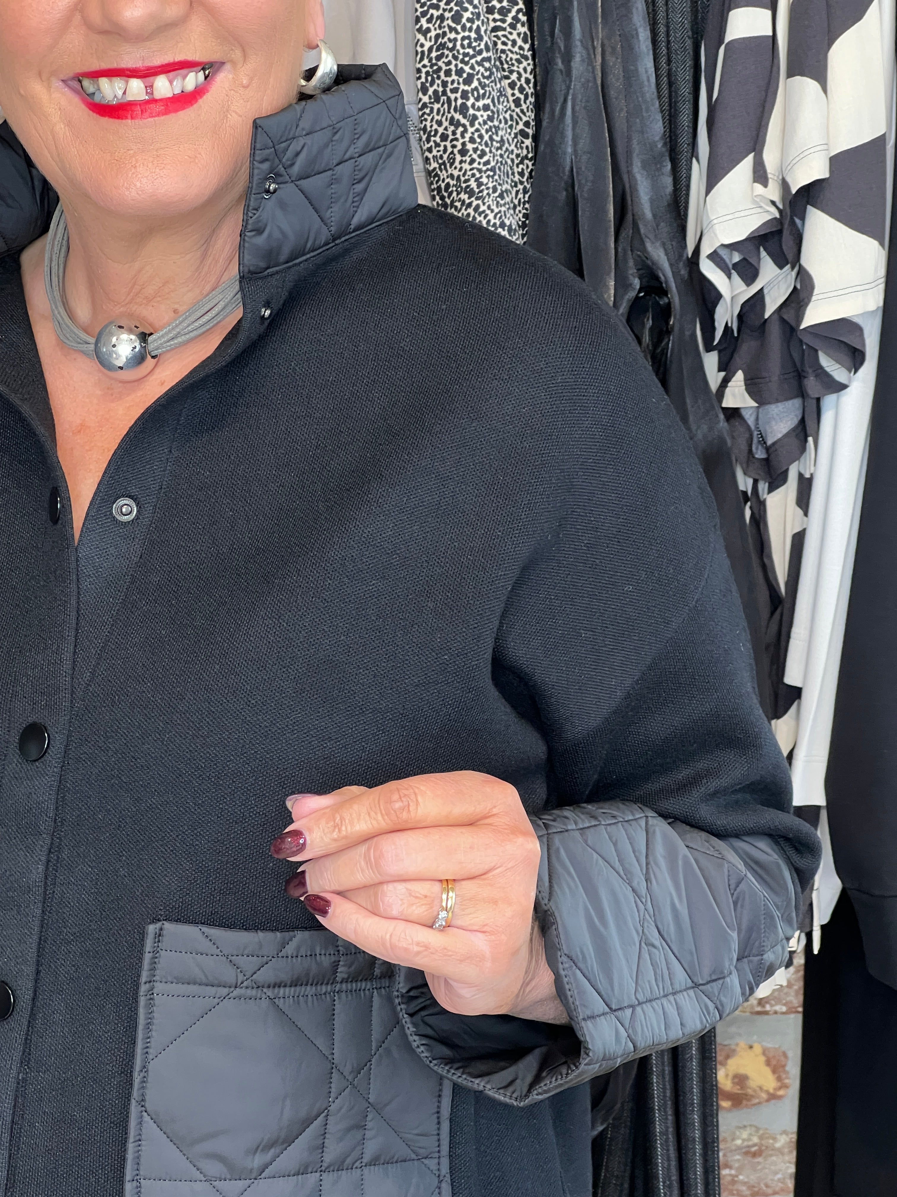 Peruzzi Quilted Trim Knitted Jacket In Black