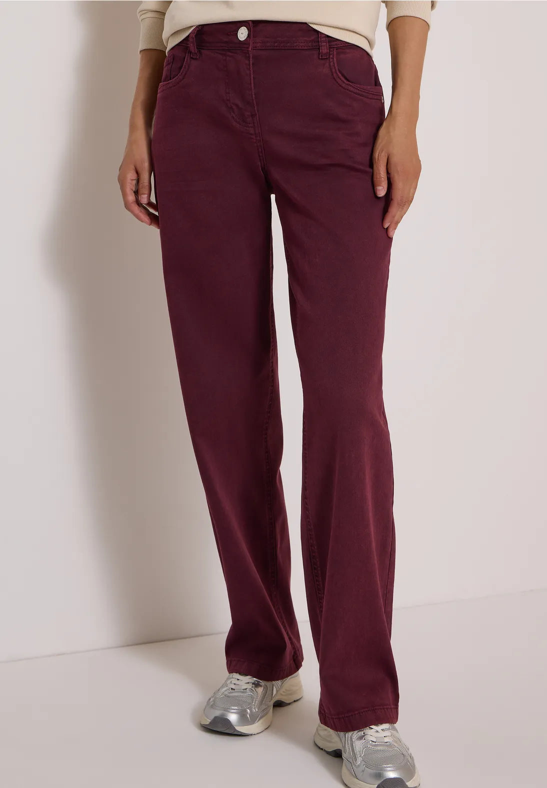 Neele Straight leg jeans In Red Wine
