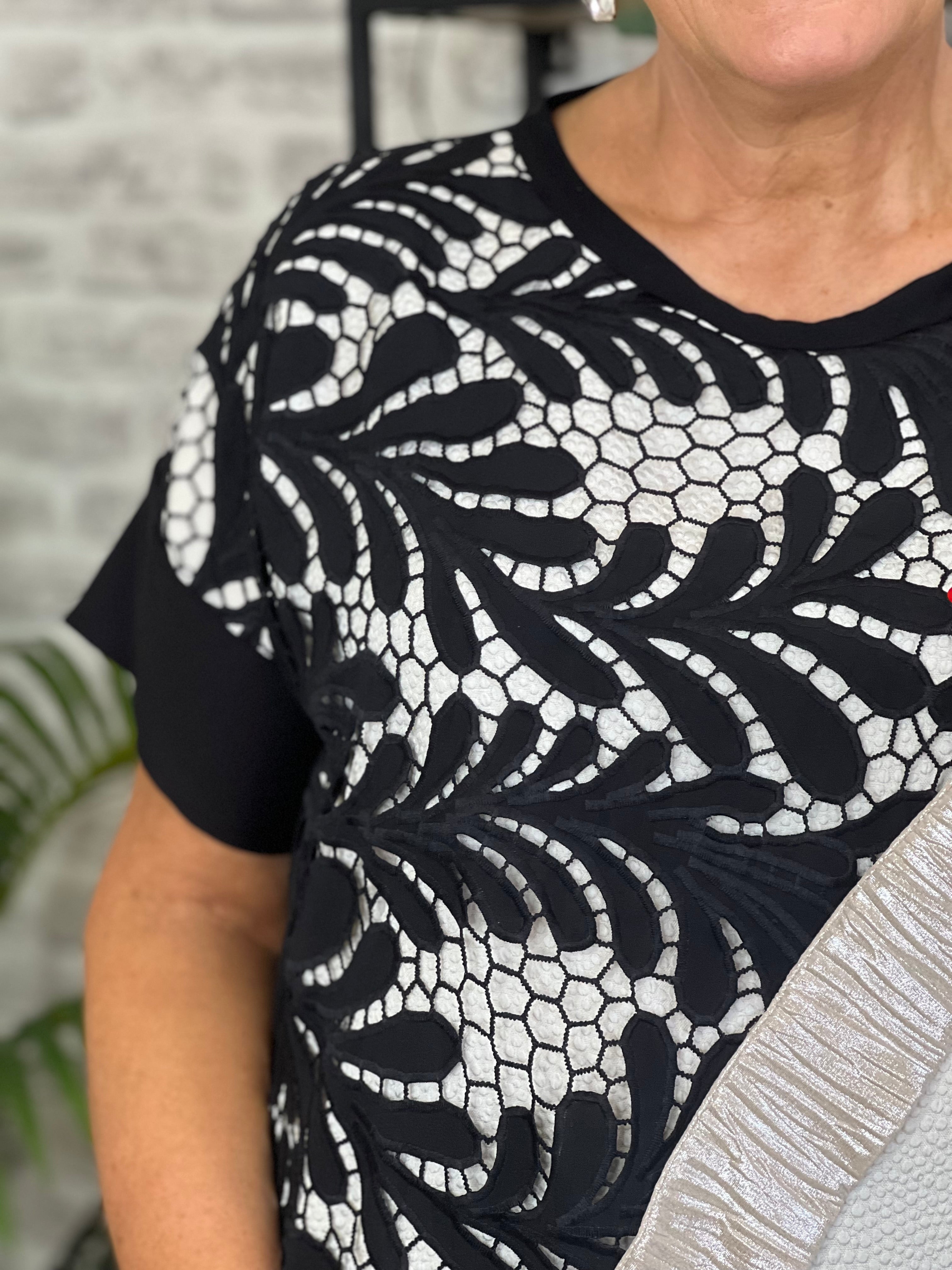 Seva Diagonal Floral Patterned Top In Cream Multi