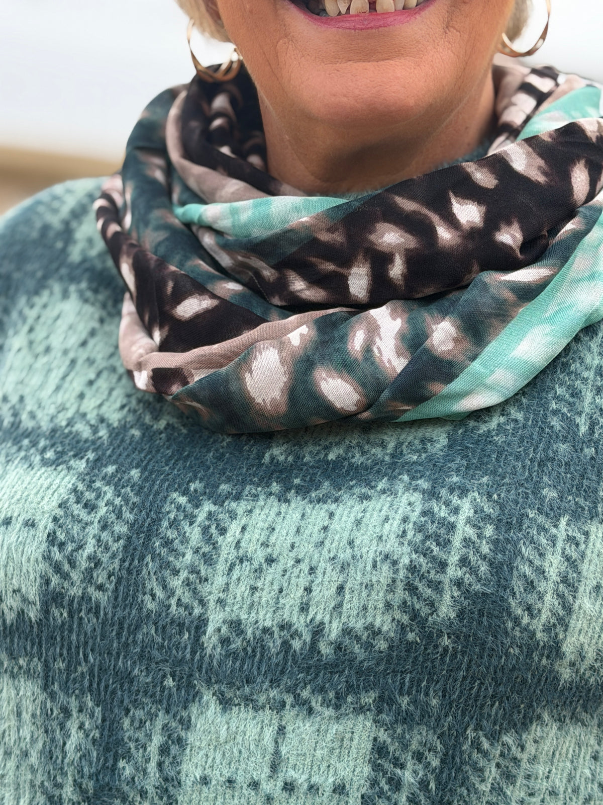 Fluffy sweatshirt in stormy green