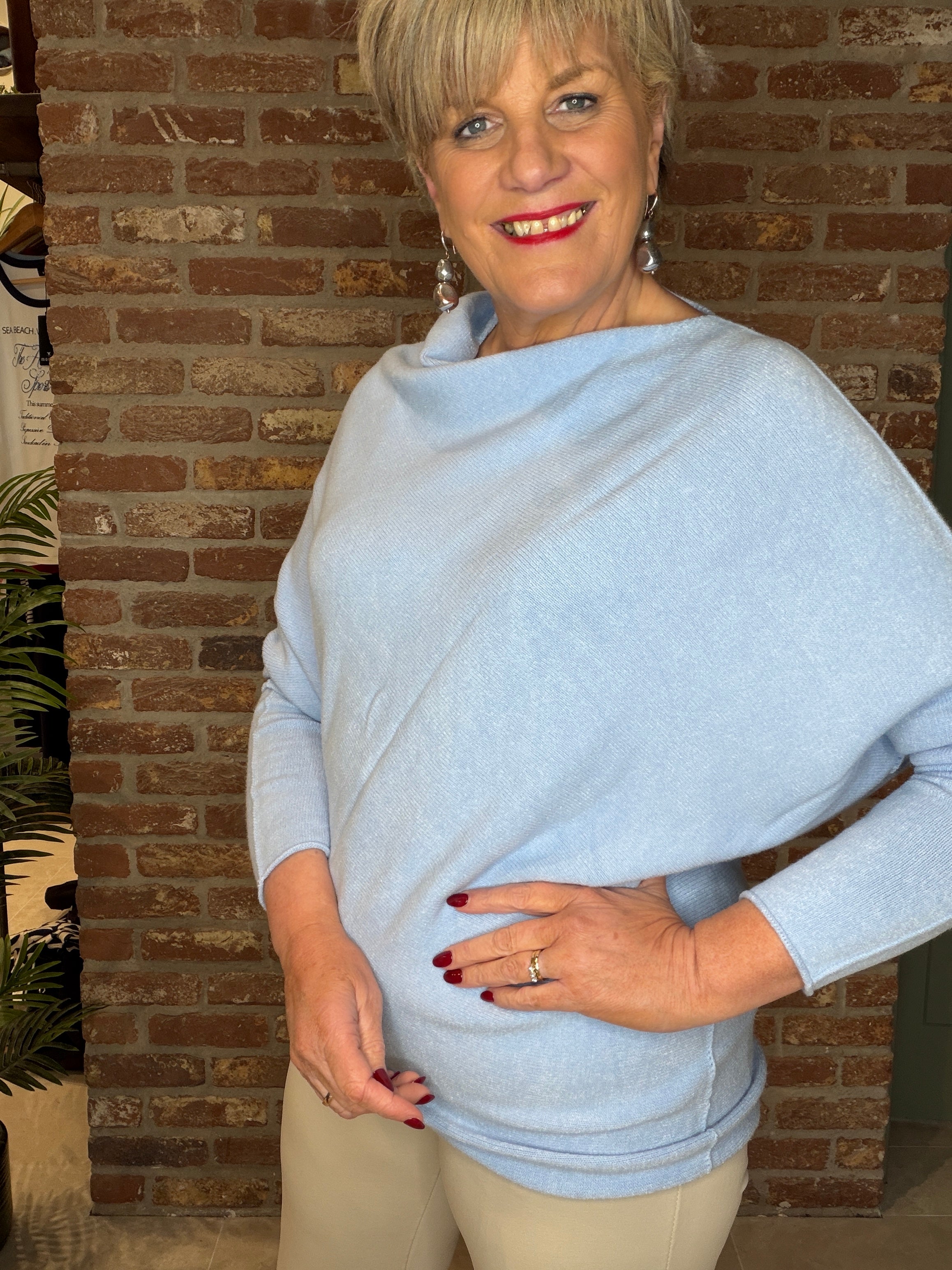 Deck By Decollage Asymmetric Knit In baby blue