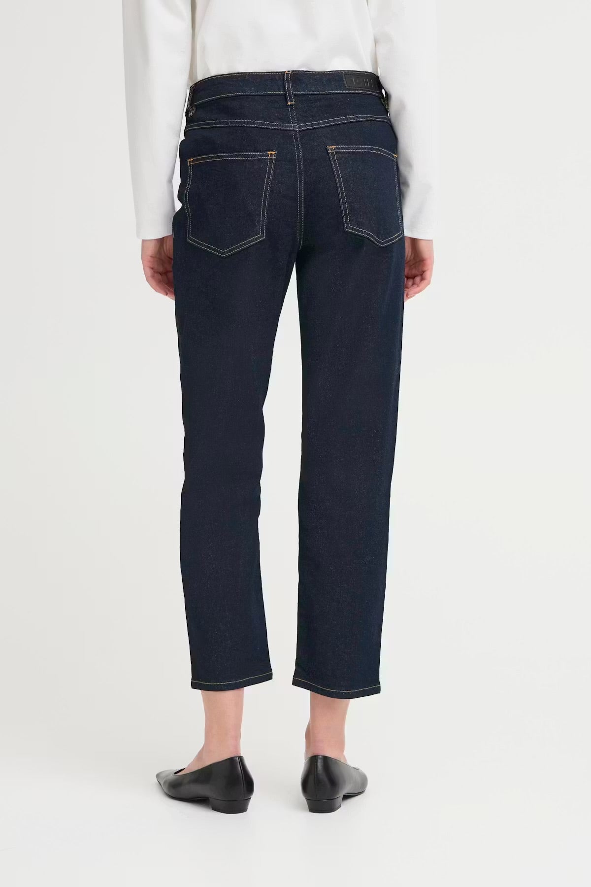 Twiggy Raven Cropped Jeans In Denim authentic blue