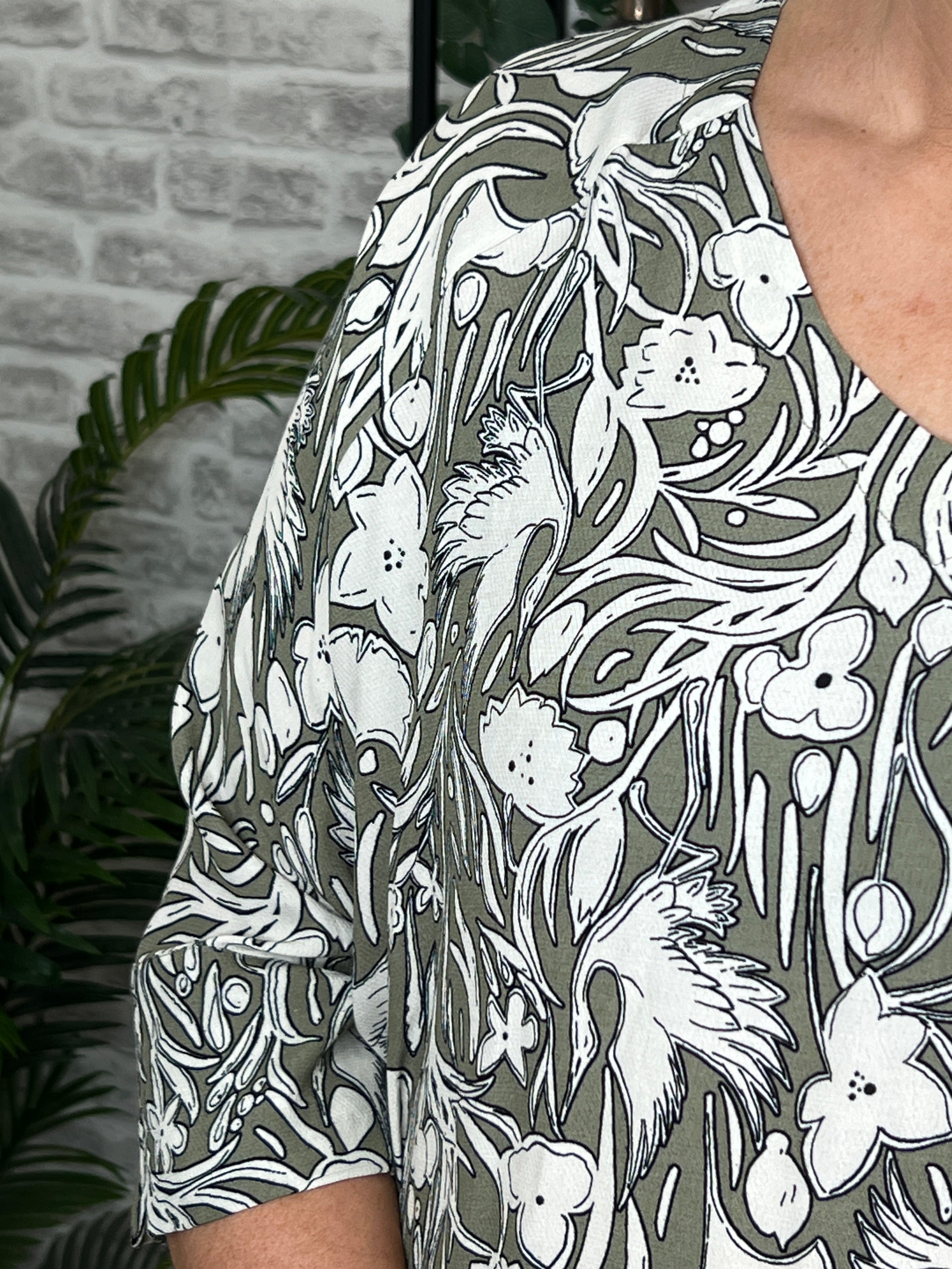 Masai Benika Blouse In Lichen Green