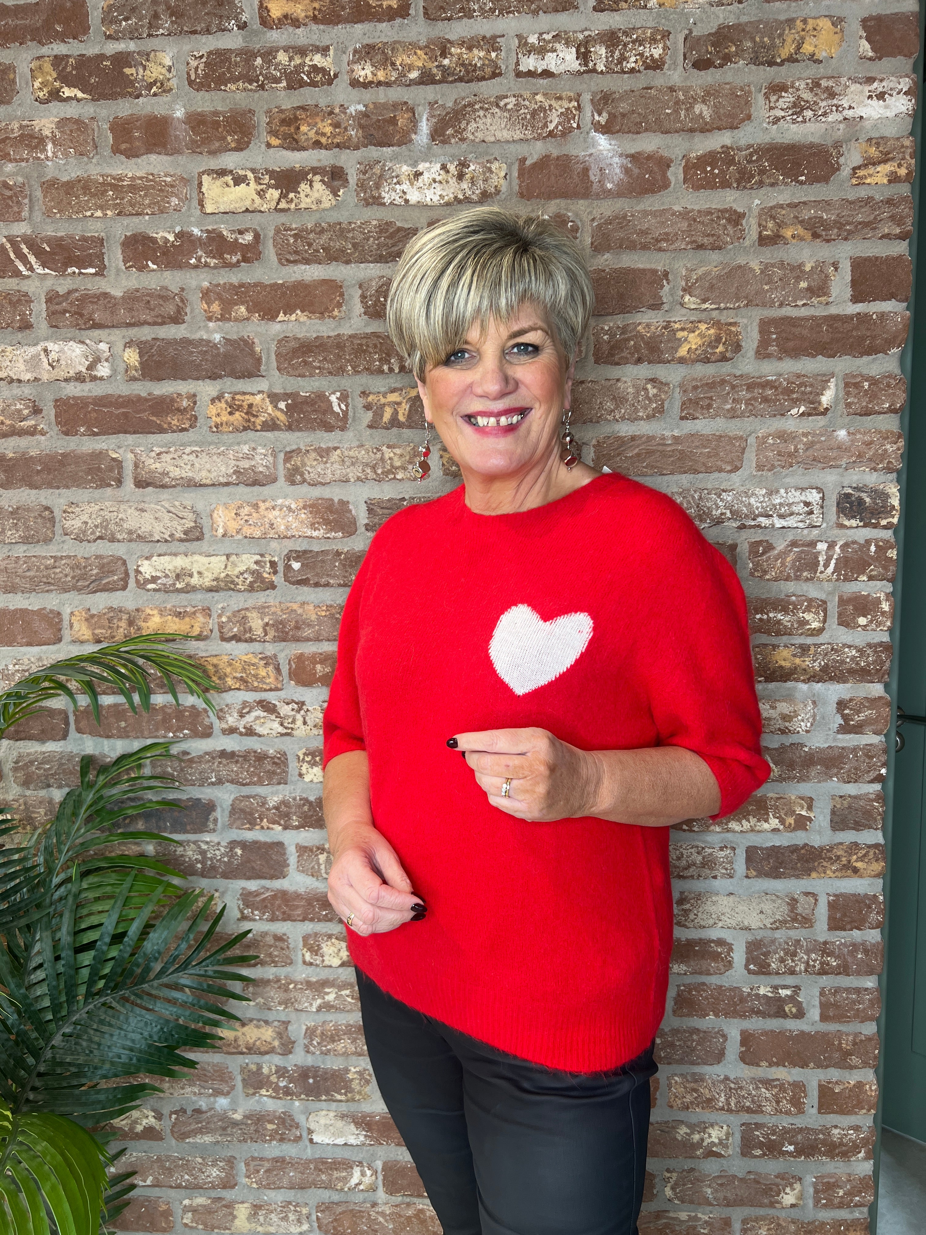 Oui Pullover With Heart In High Risk Red