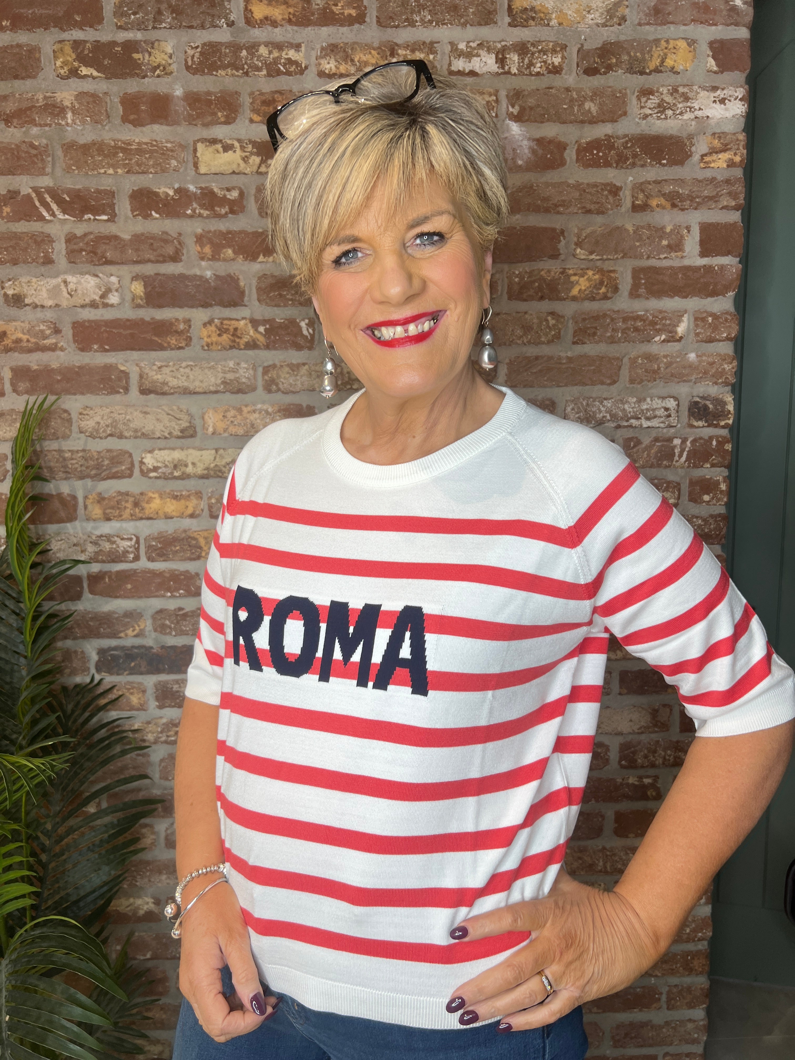 Milano Italy Roma Pullover In Off white & Red