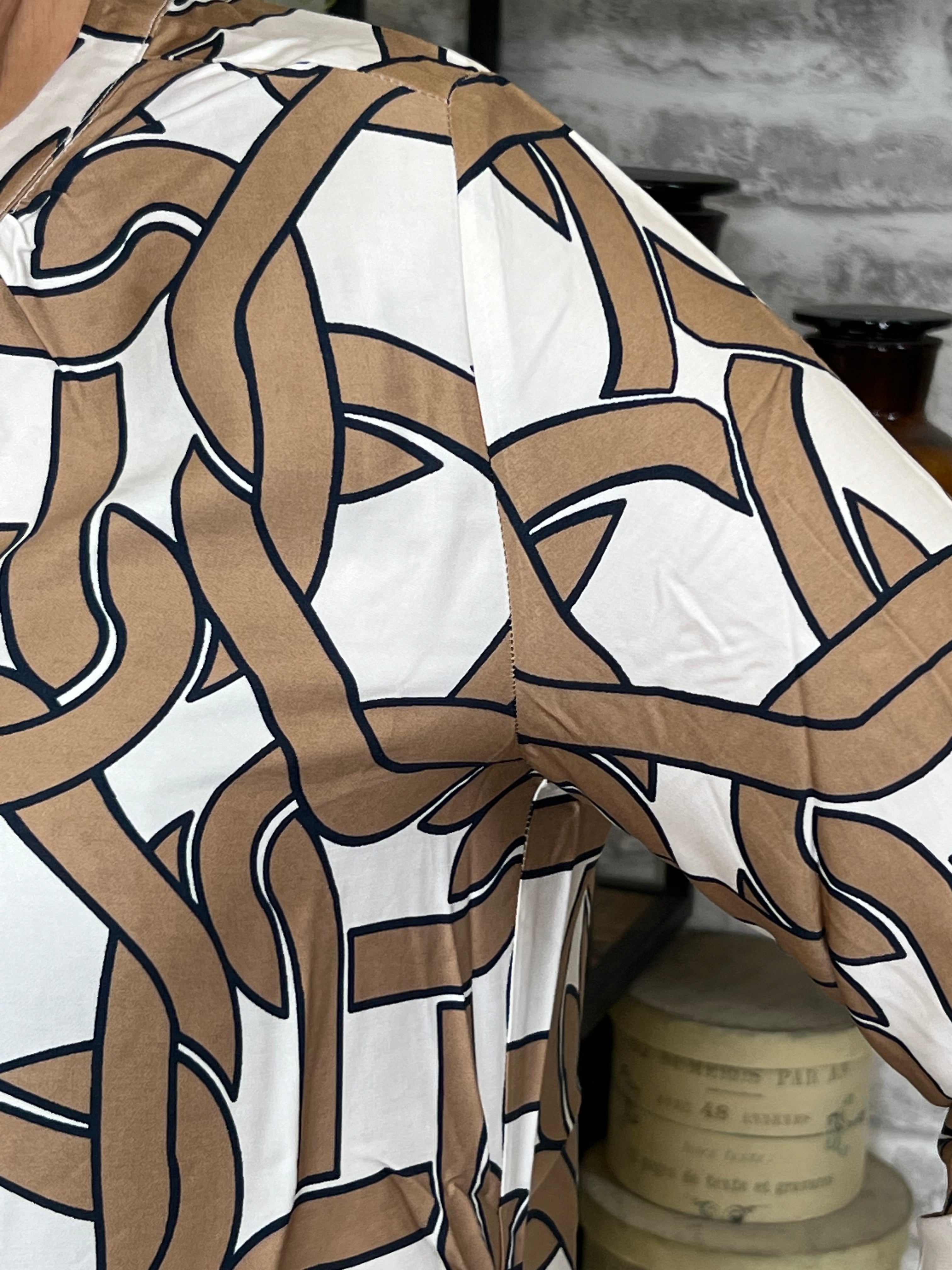 Milano Italy Chain Print Blouse In Camel