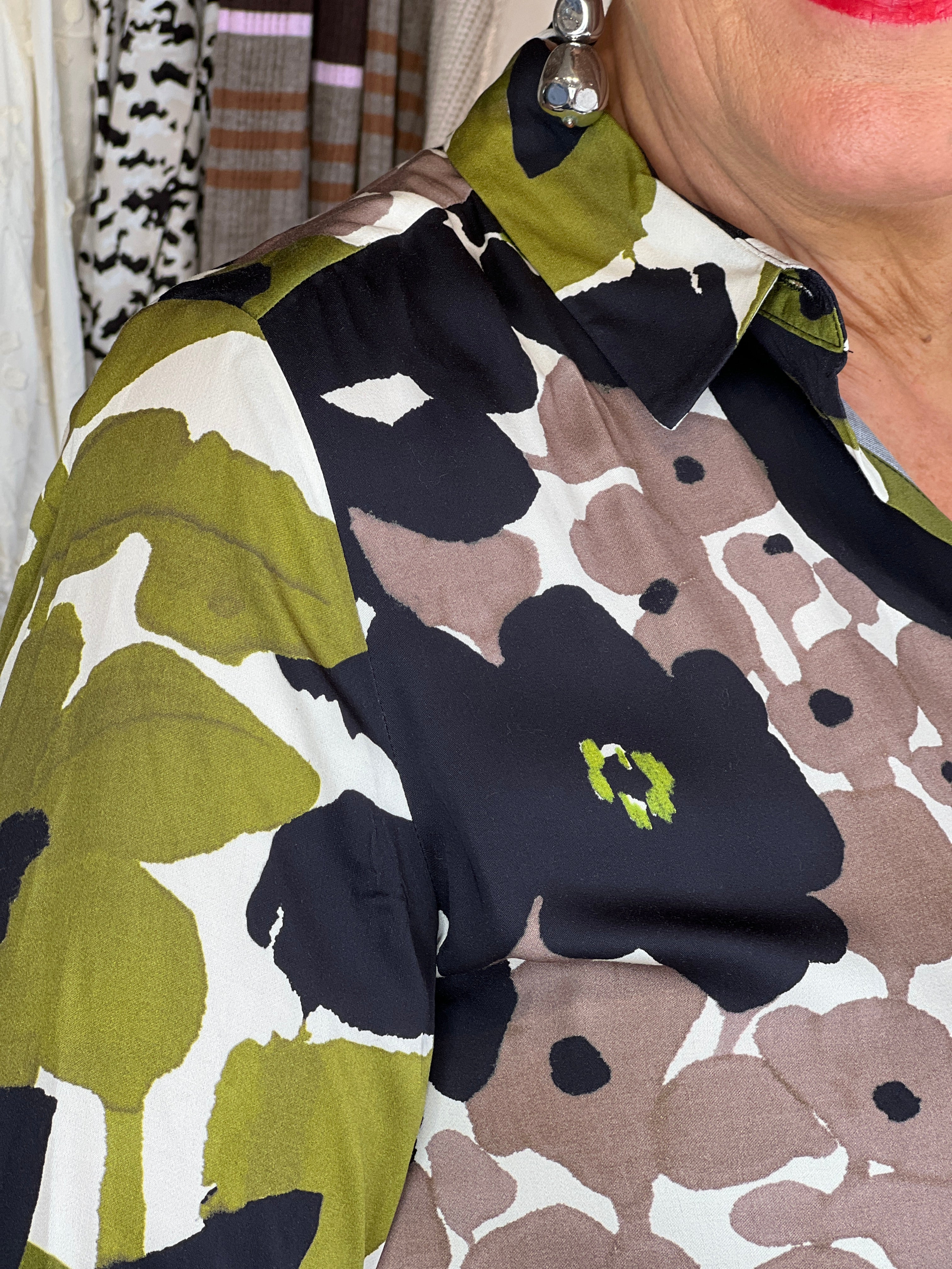 Milano Italy Floral Shirt In Khaki Multi