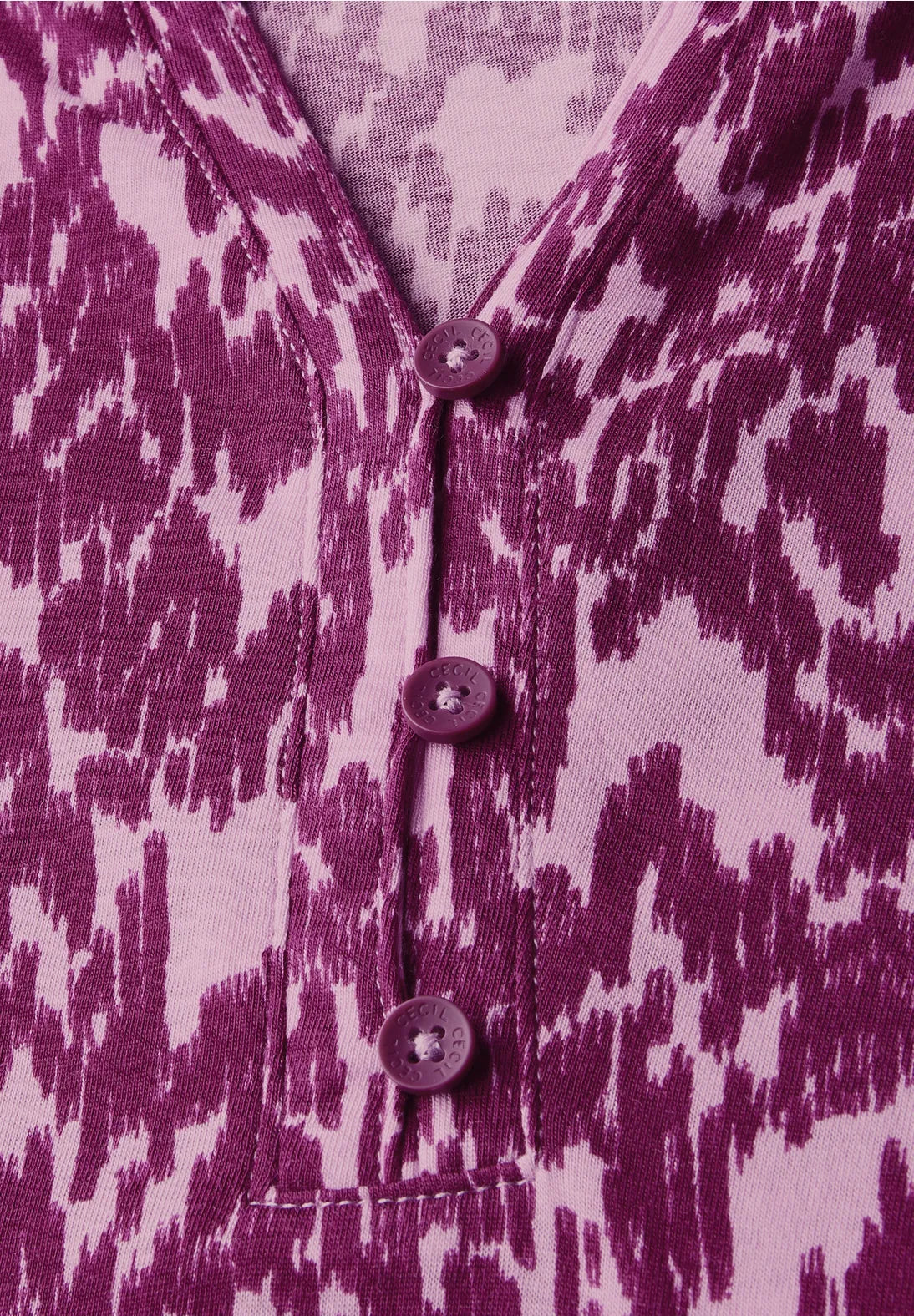 Cecil Minimal Print v-neck T-Shirt In Cherry Blossom Pink
