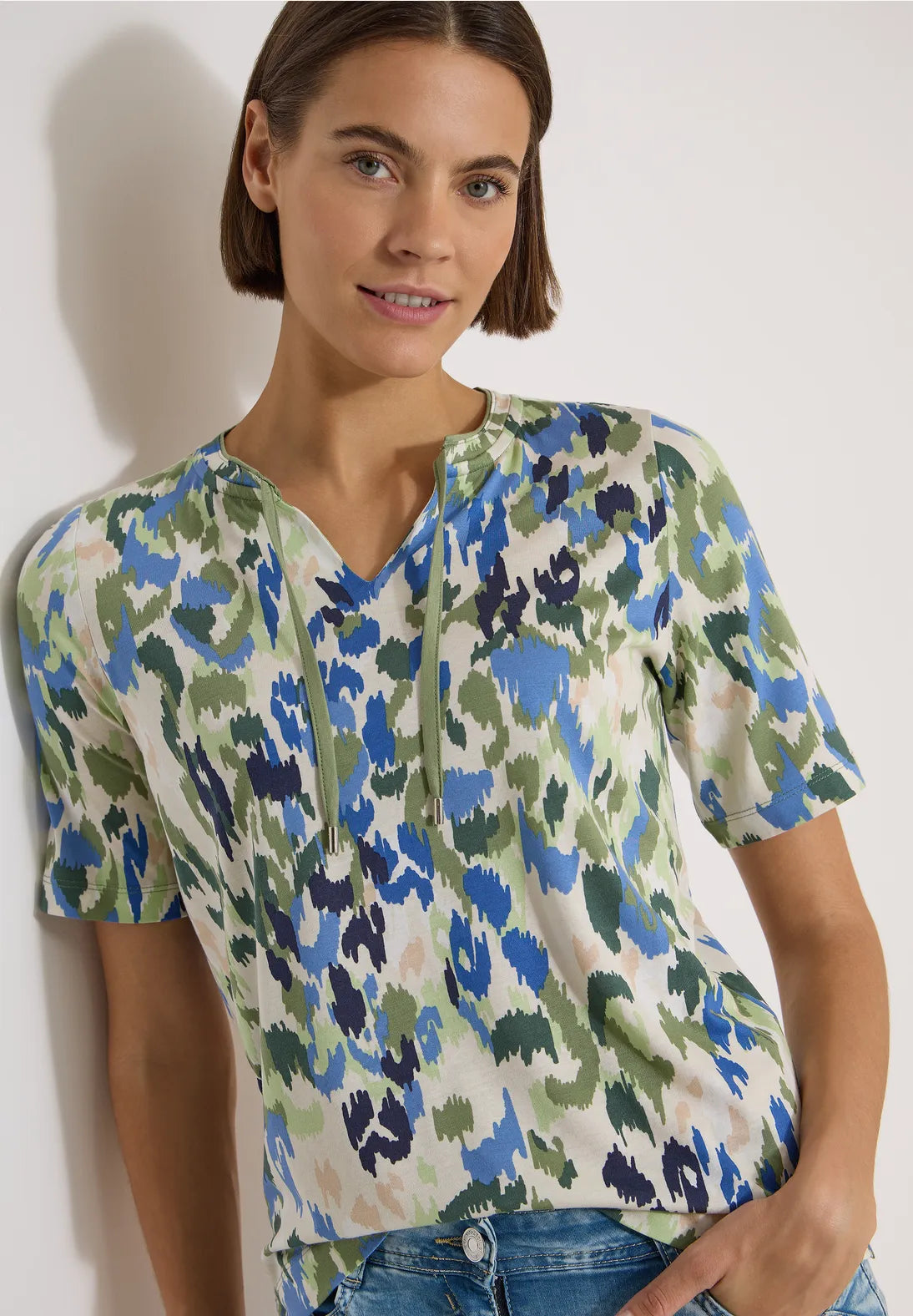 Cecil Patterned T-shirt With Toggles In Cashmere Beige