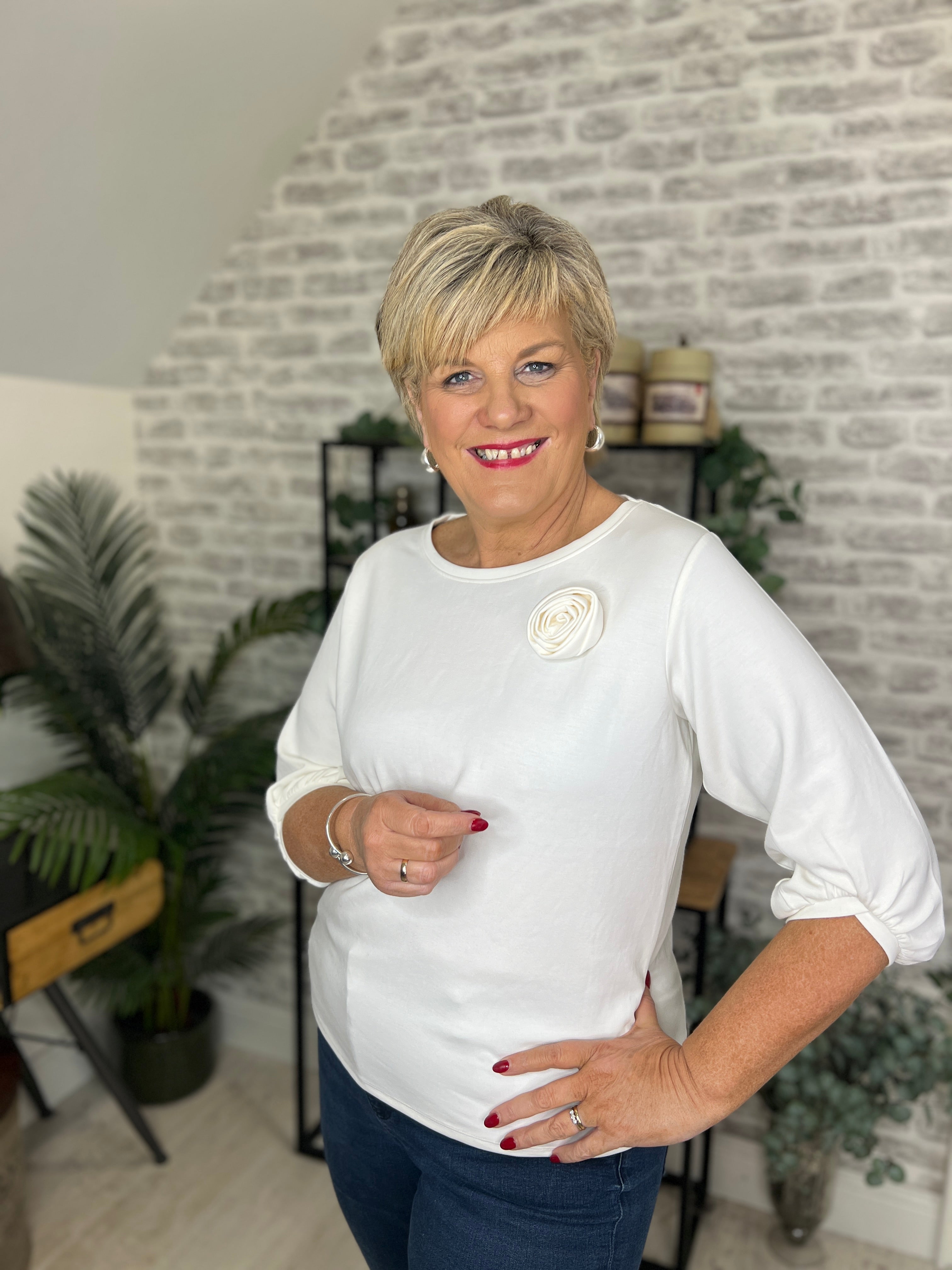 More & More Sweatshirt With flower In Off White
