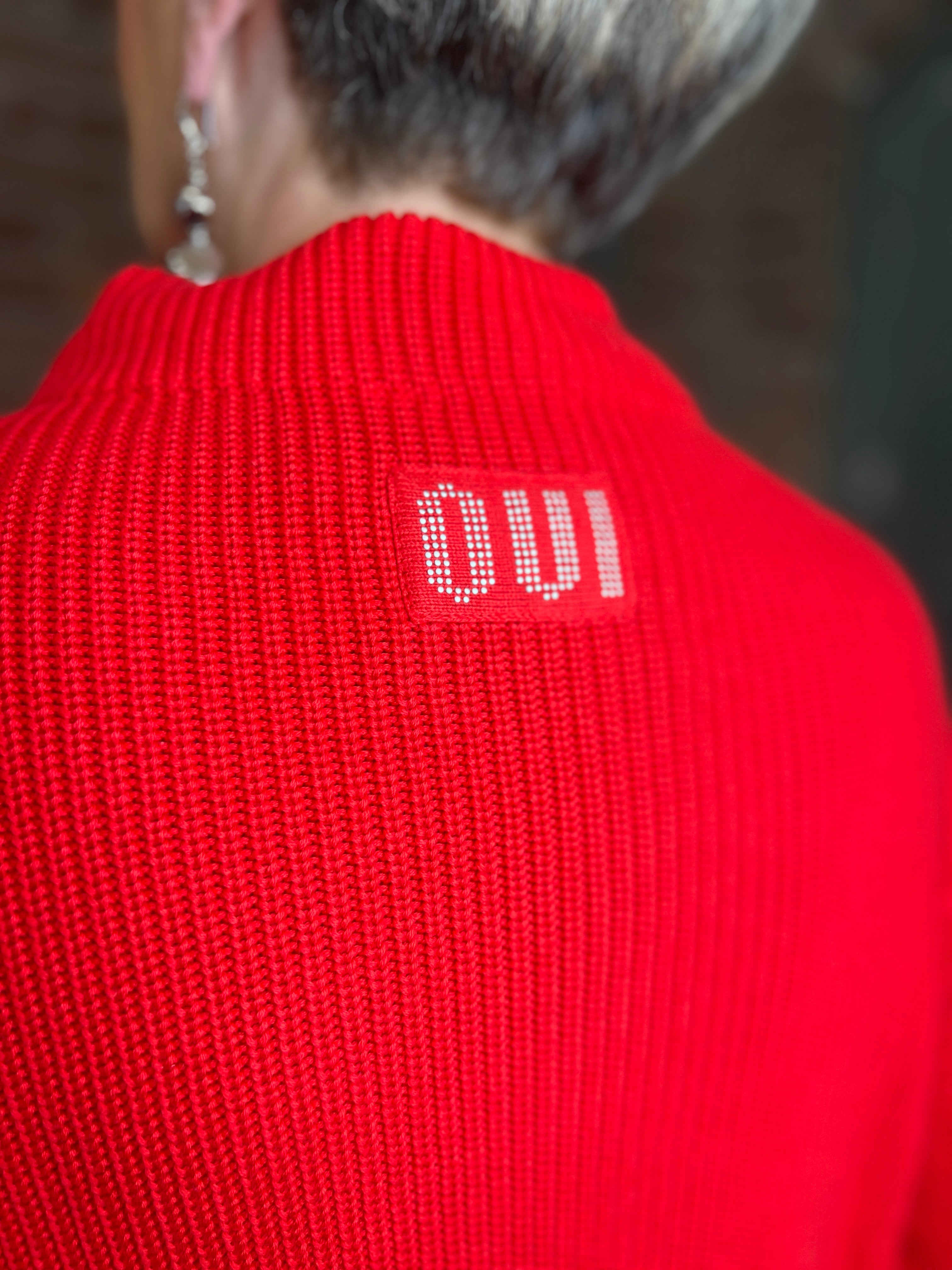 Oui Plain Pullover With Buttons In High Risk Red