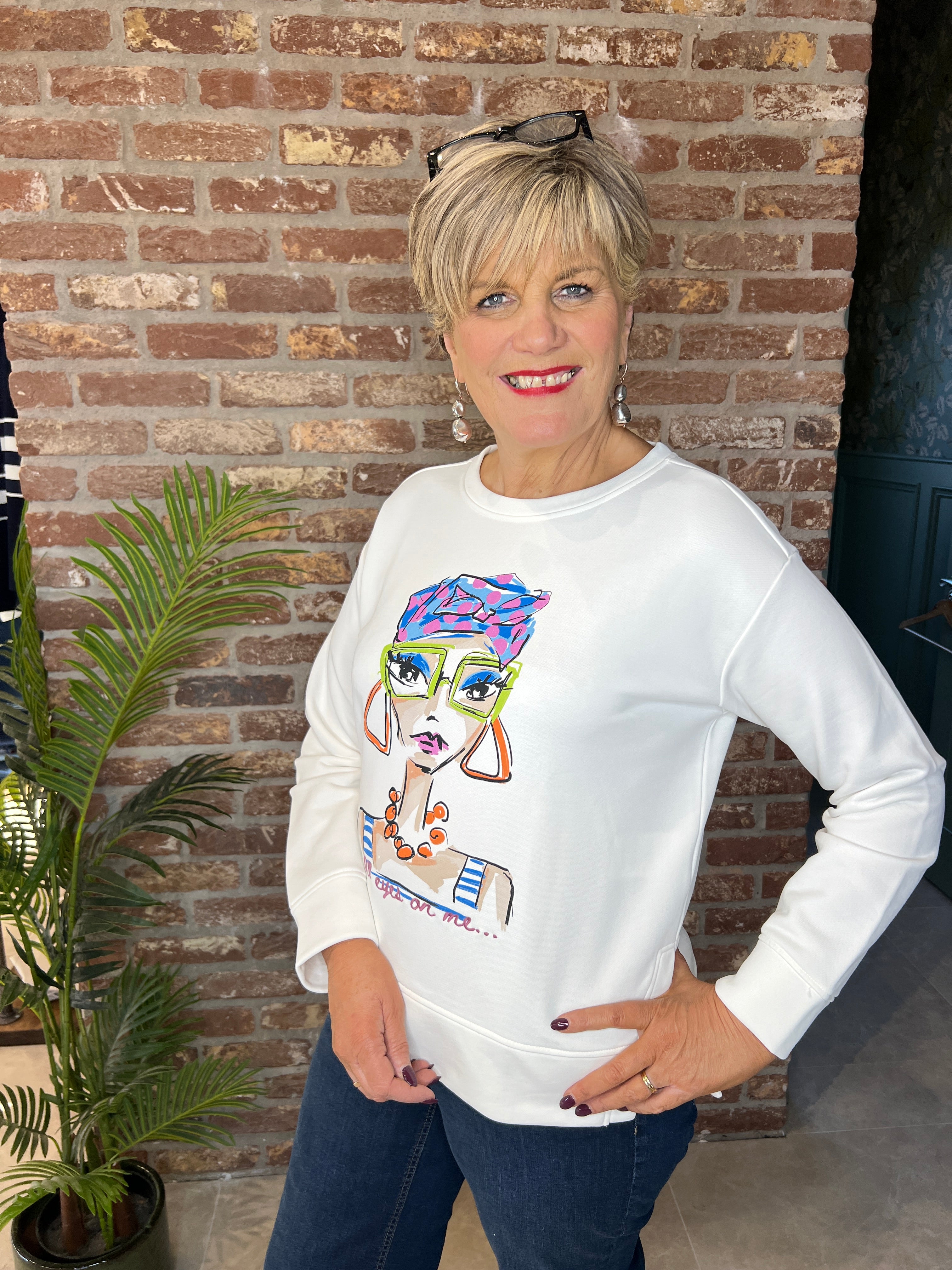 Milano Italy Lady Print Sweatshirt In Off White