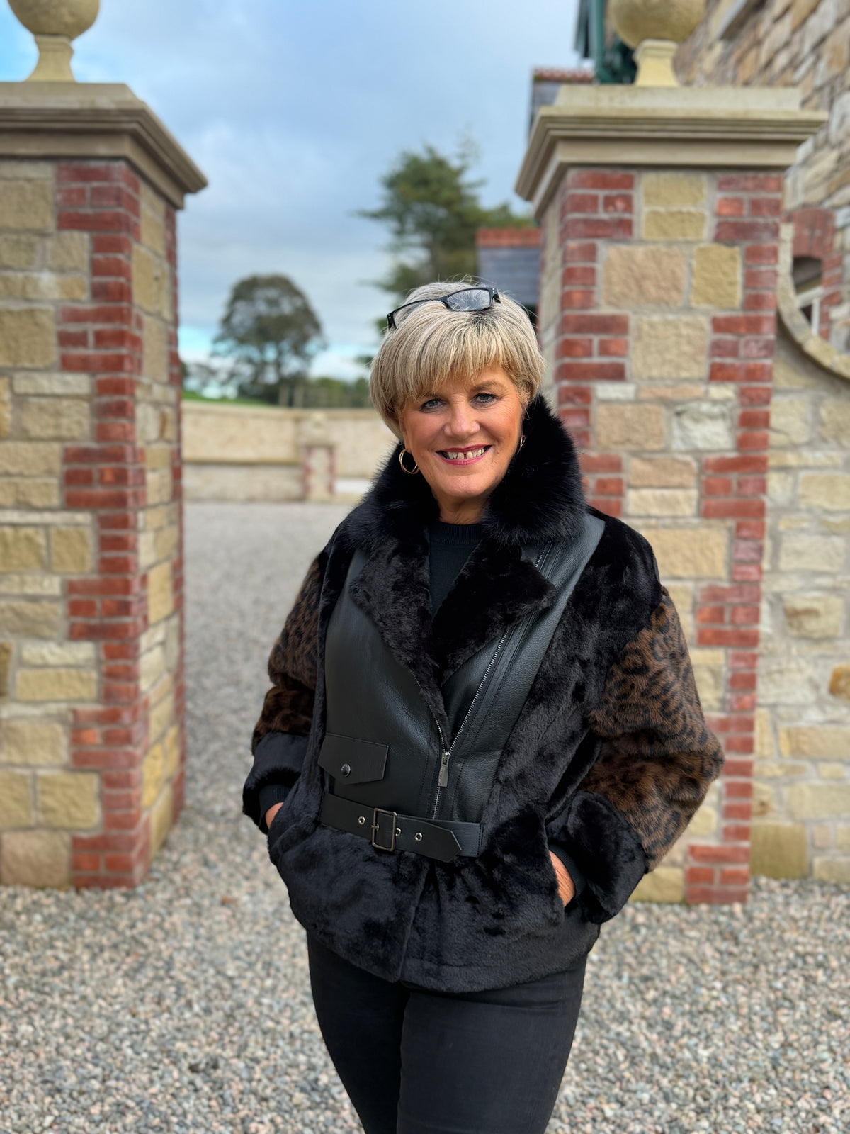 faux fur contrasting coat in black & brown