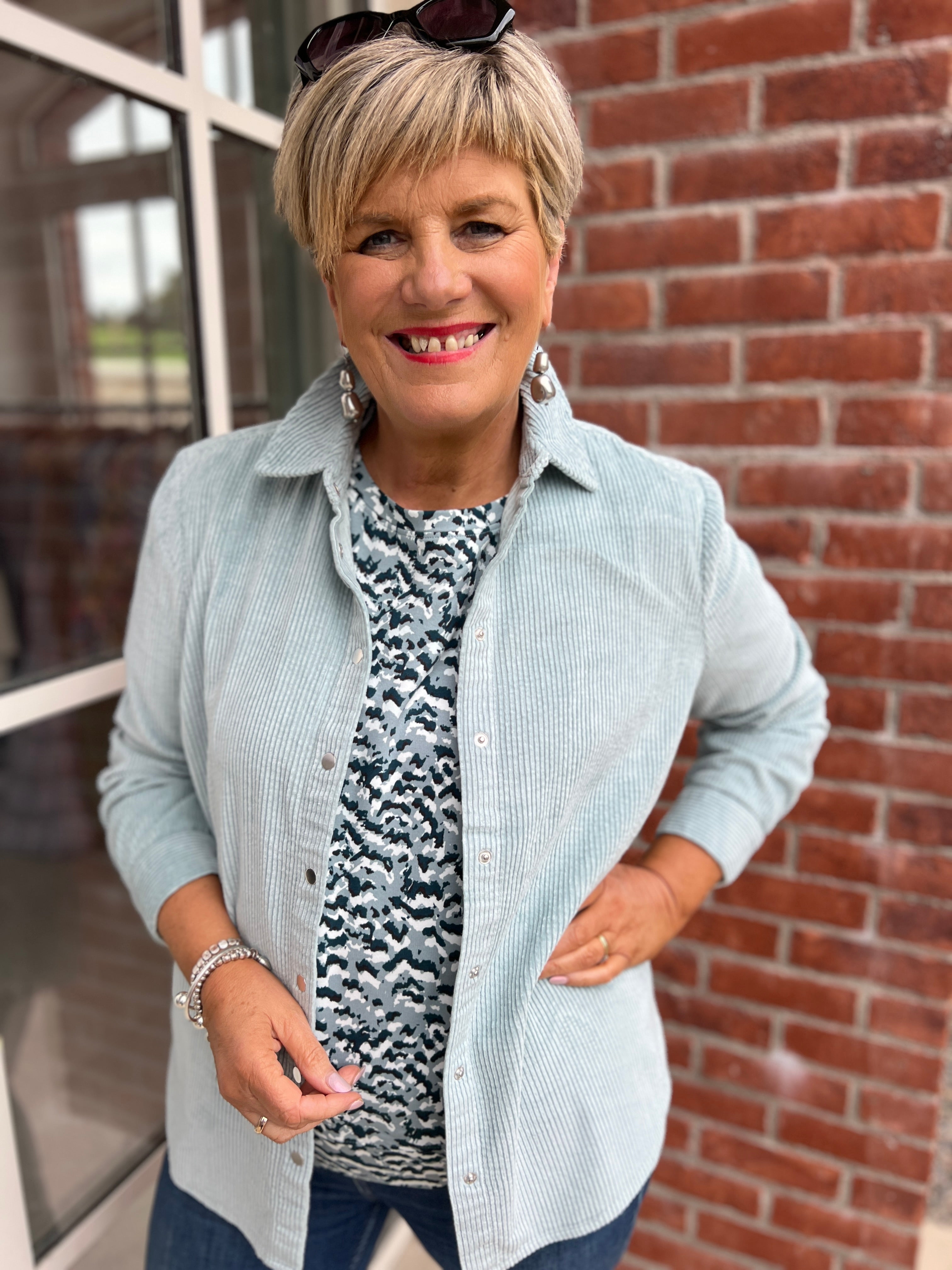 Street Patterned Top In Arona Blue