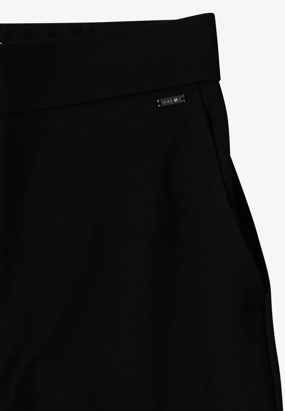 Neele Straight leg trousers In Navy Black