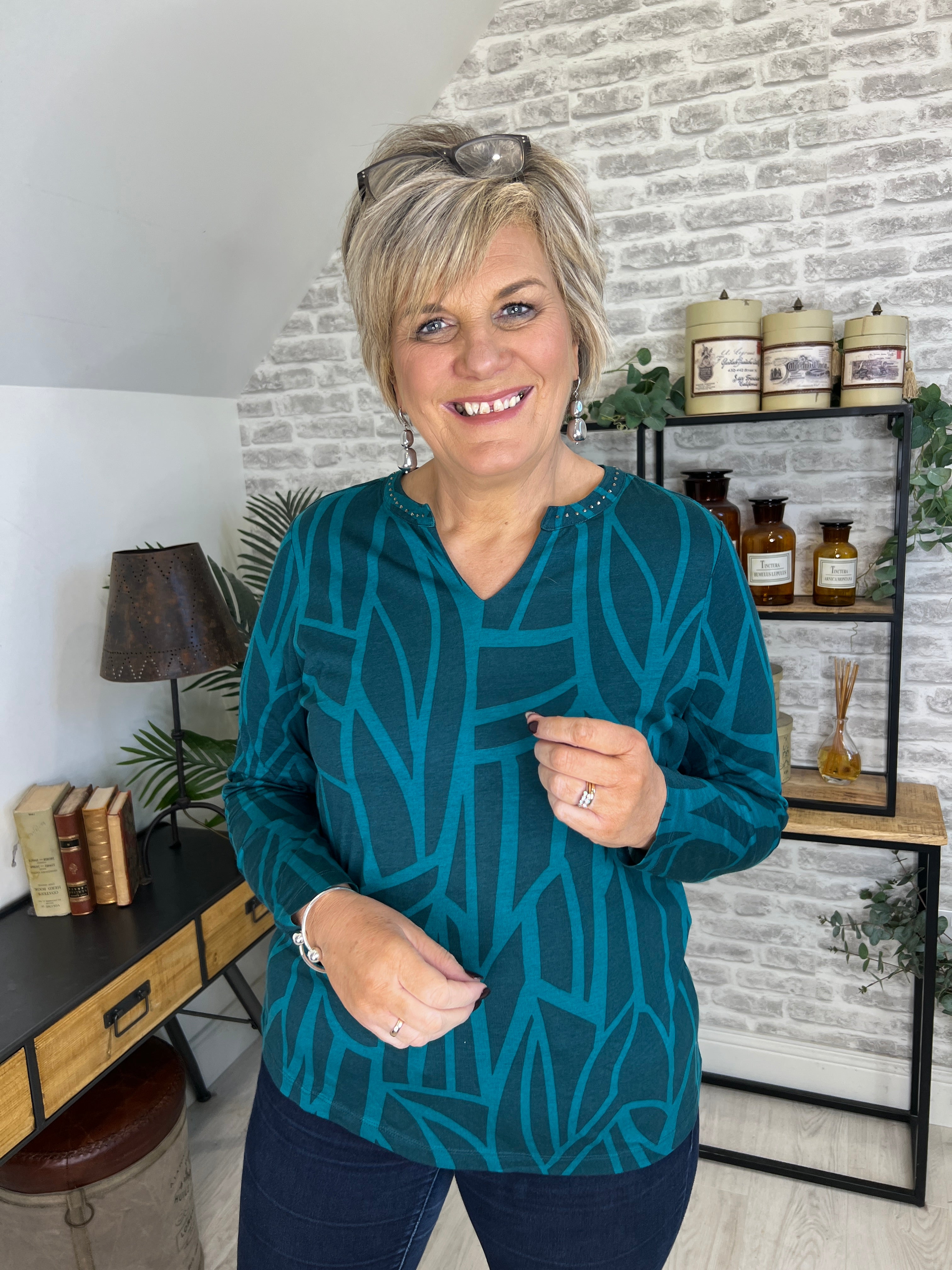 Cecil Hotfix printed Top In Petrol Green