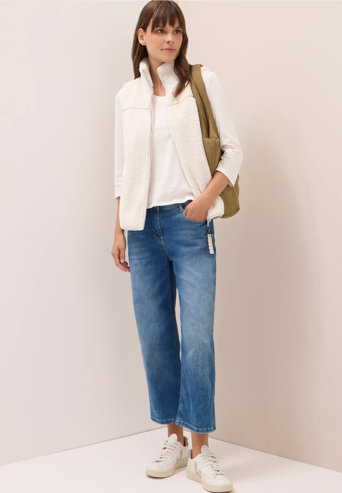 Cecil Teddy Waistcoat In Teddy Vanilla