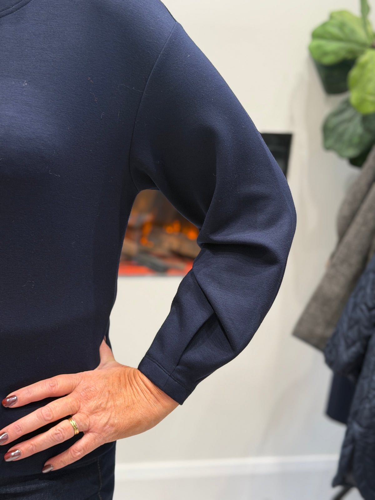 Sweatshirt with velvet drawstrings in navy