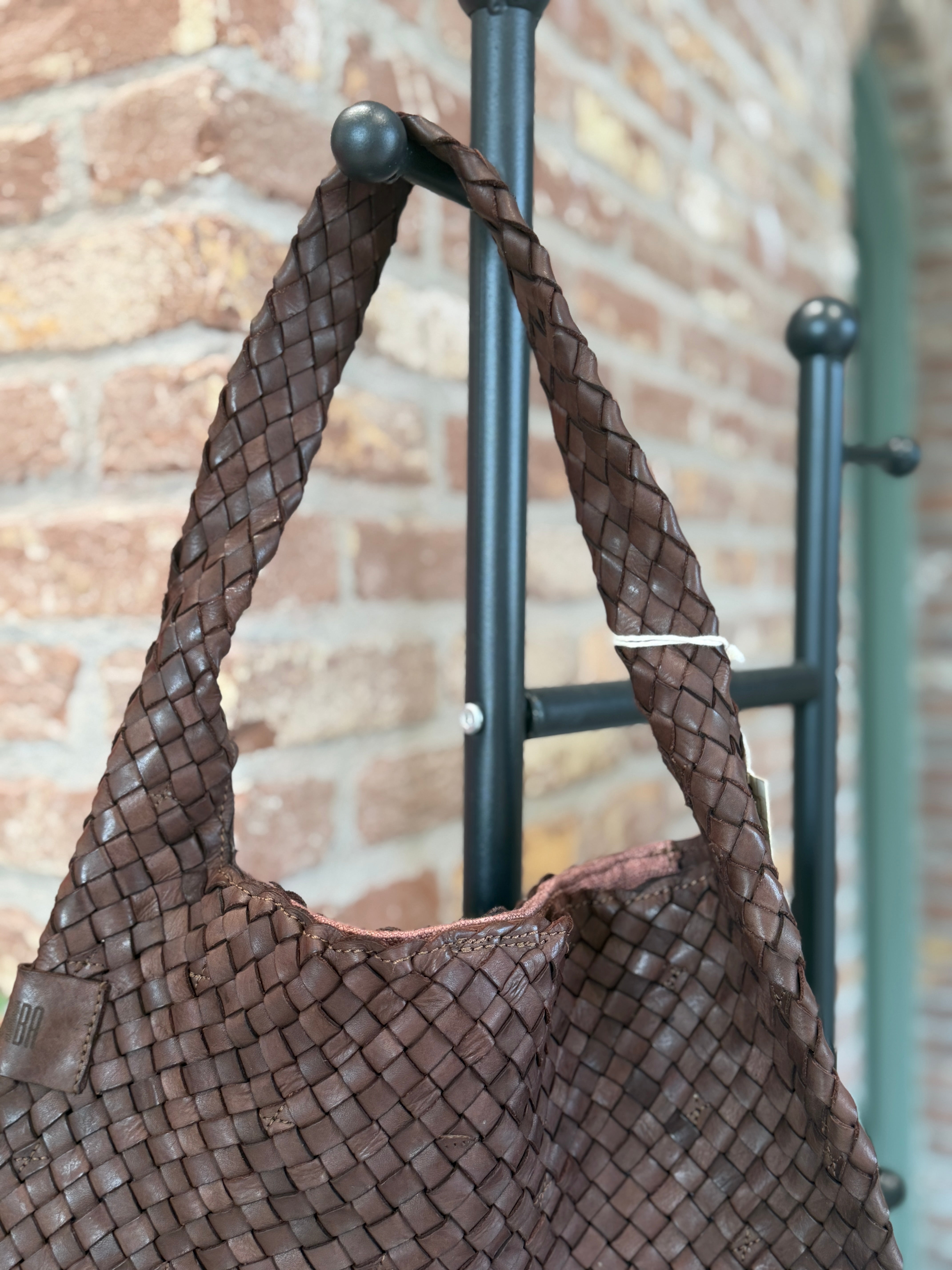 BIBA leather woven killen shoulder bag in Dark Brown