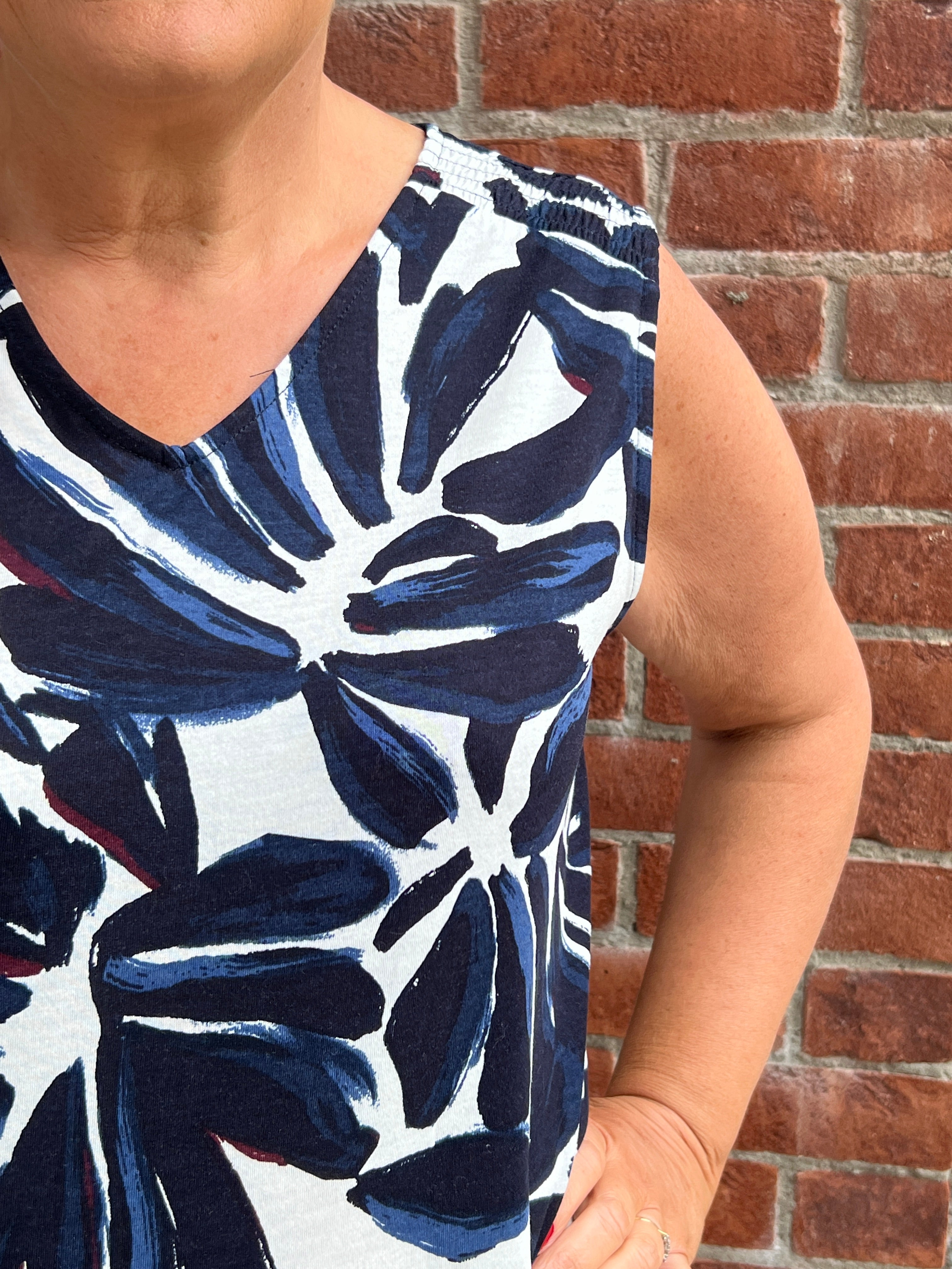 Cecil Sleevless Top In Urban Dark Blue