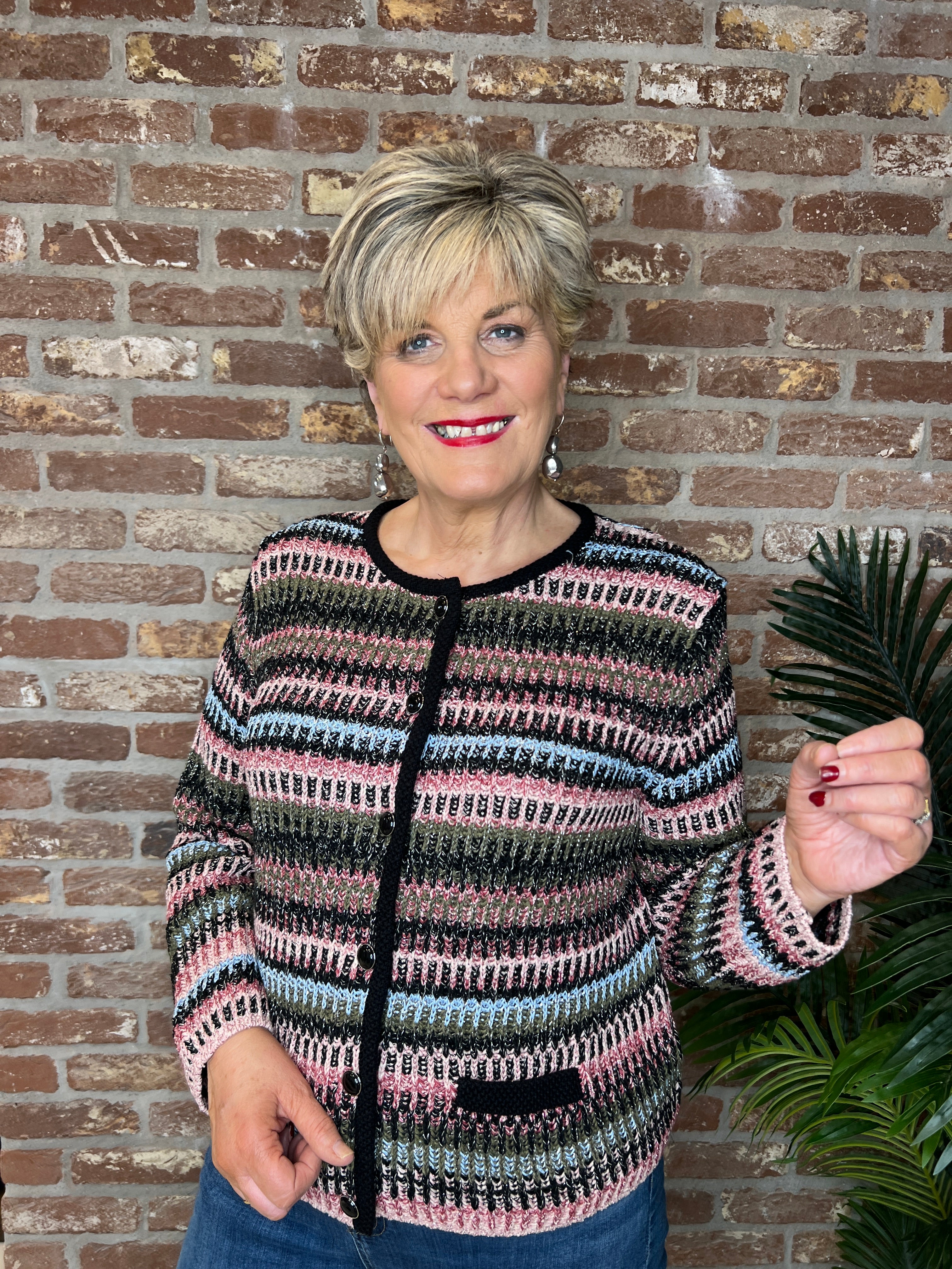 Oui Knit Jacket In black & Red