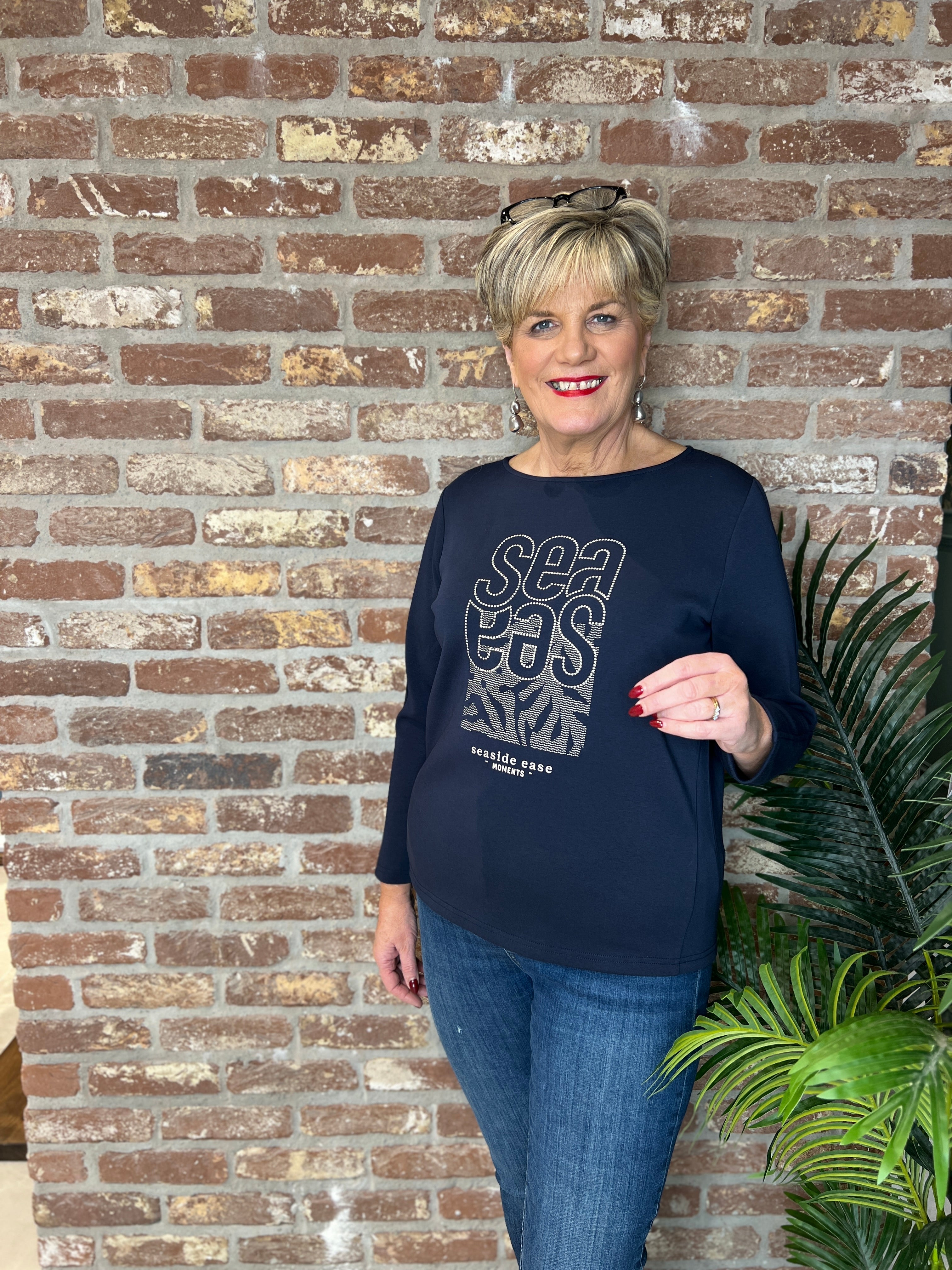 Cecil Embroidery Sweatshirt In Universal Blue