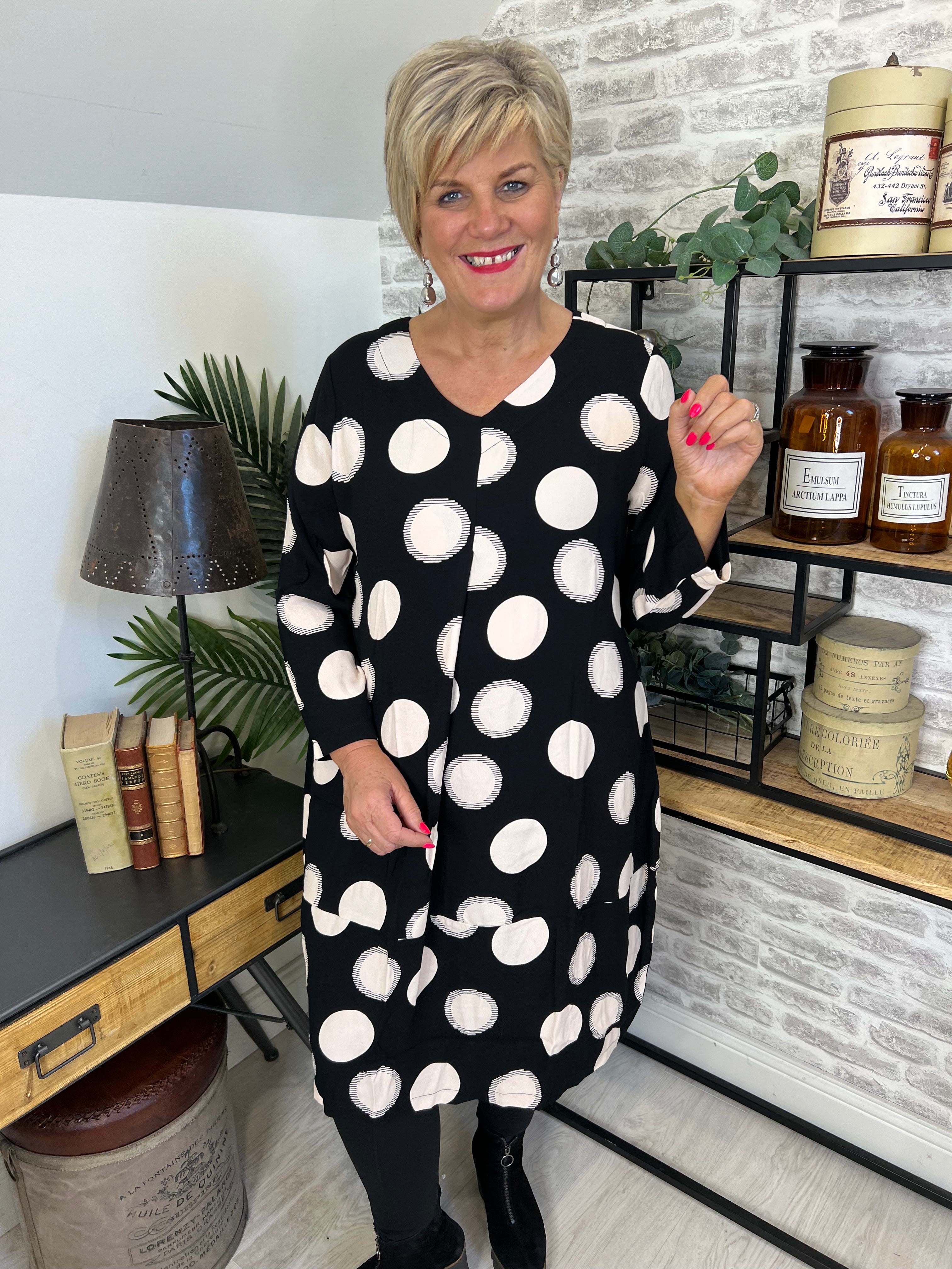 Ever Sassy Spot Patterned Dress In Black Multi