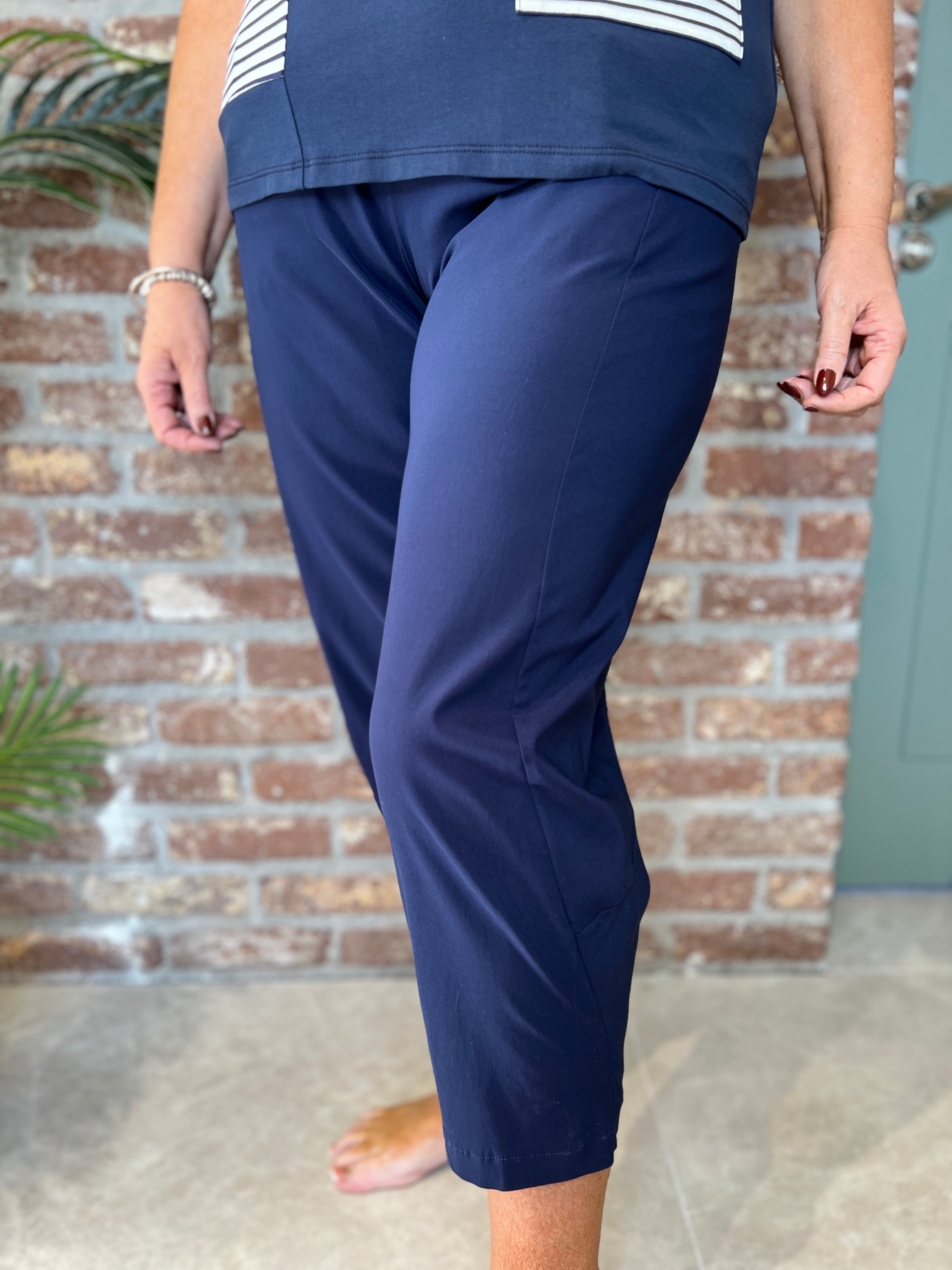 Peruzzi essential slouch Trousers In navy